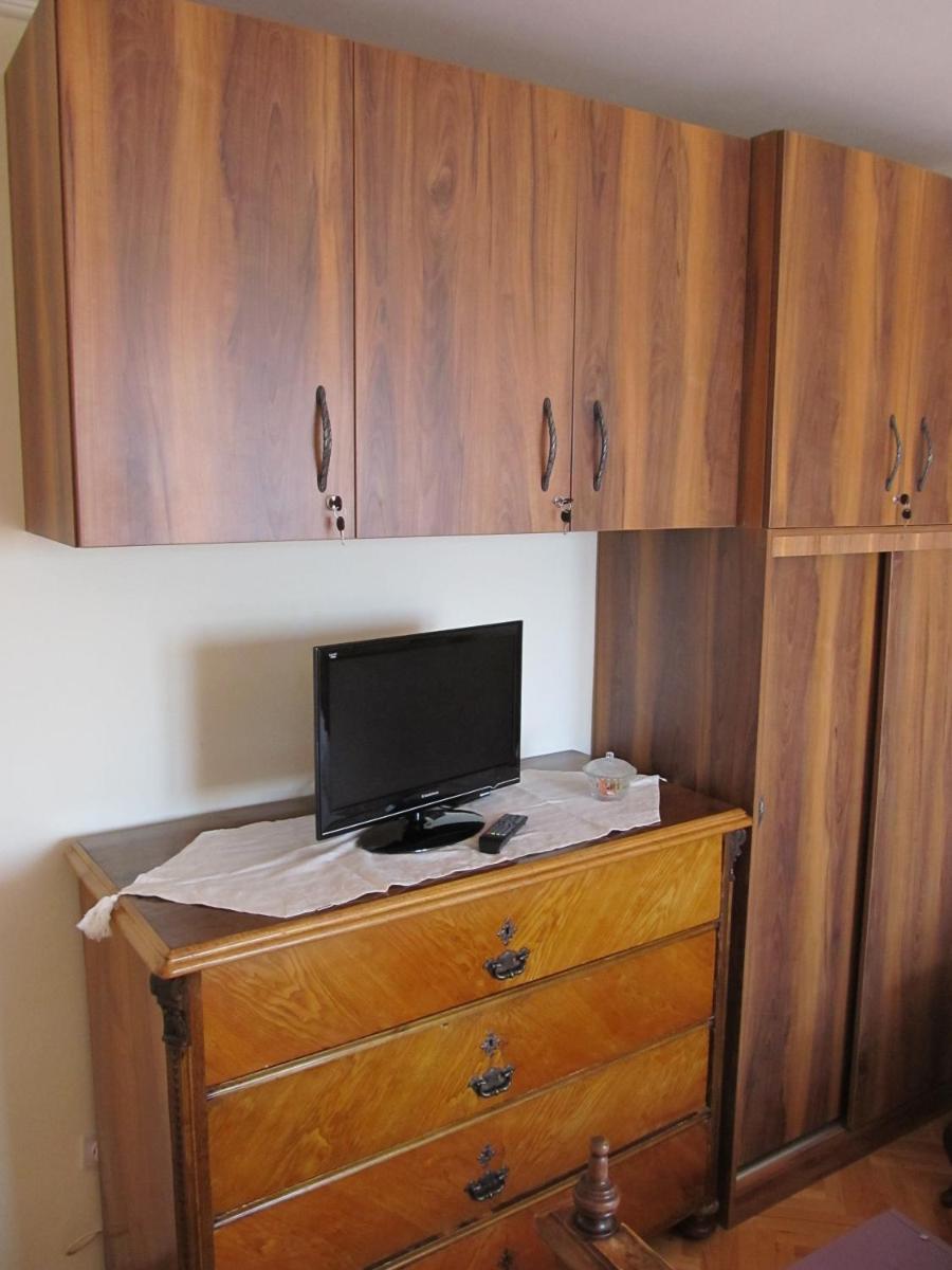 Sinistaj Rooms