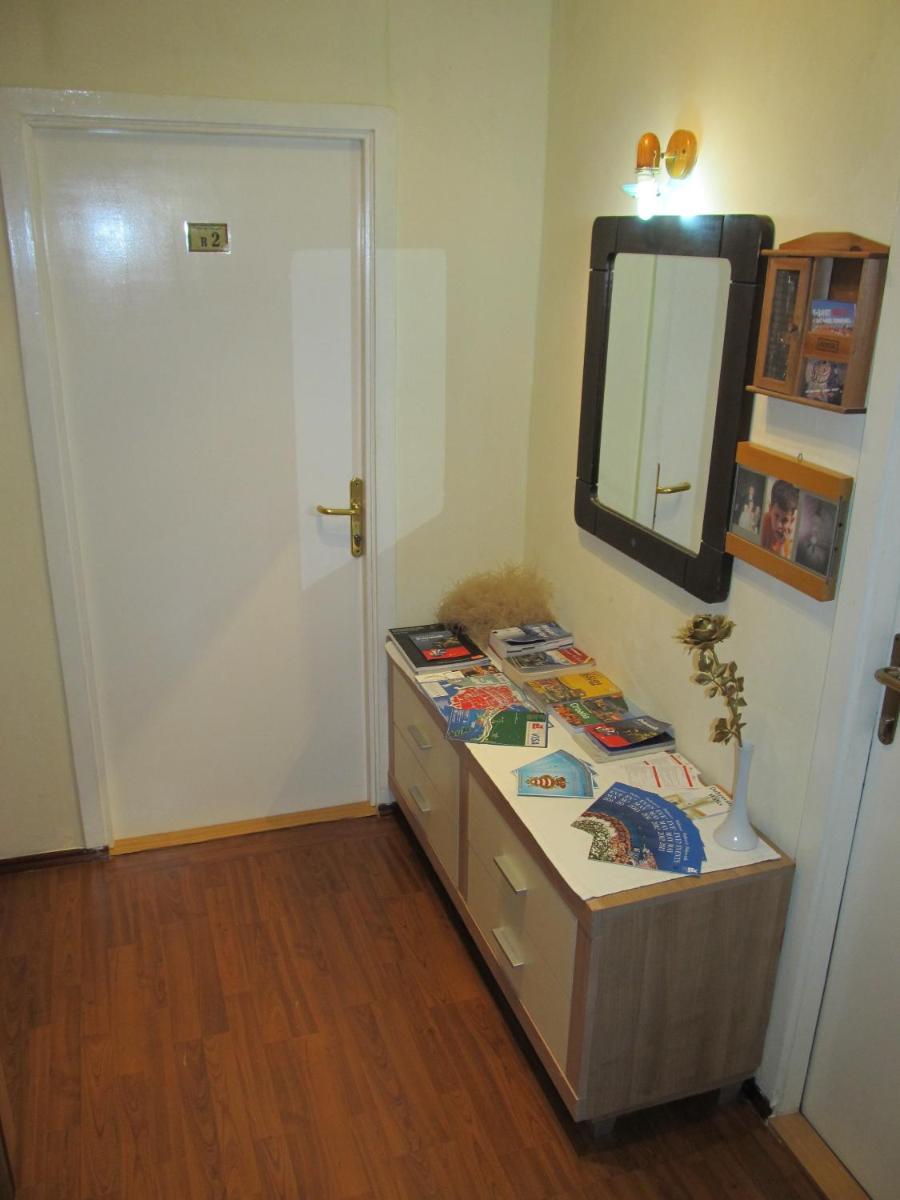 Sinistaj Rooms