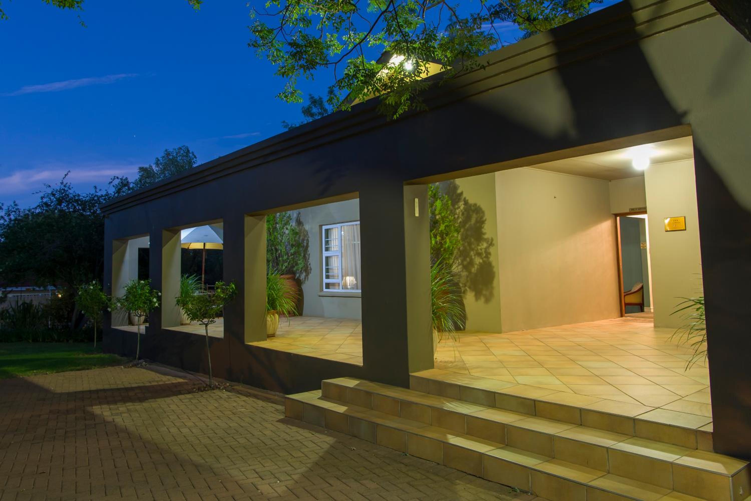 Bayswater Lodge