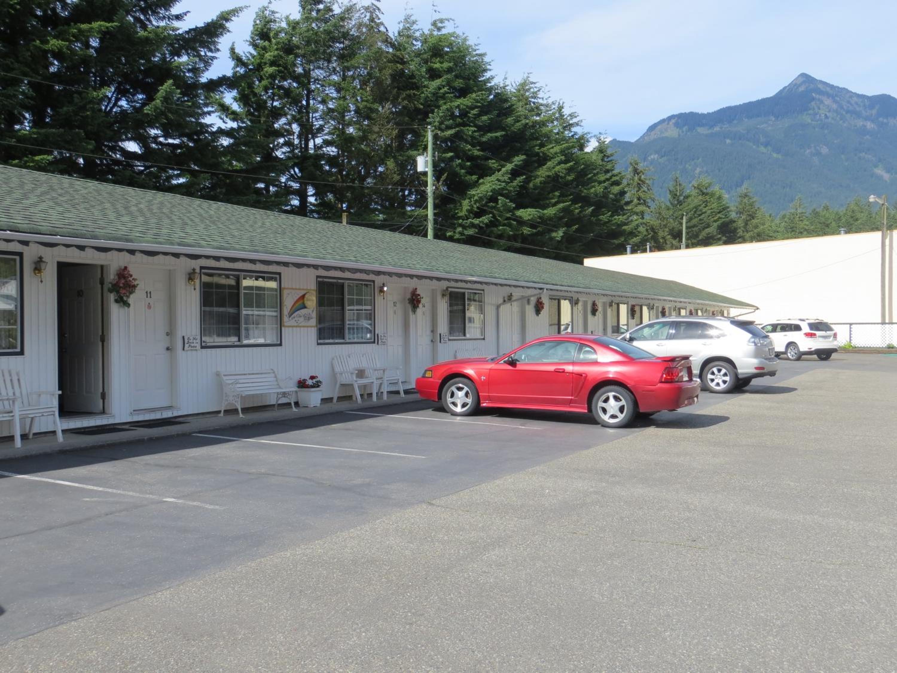 Alpine Motel - Image 5