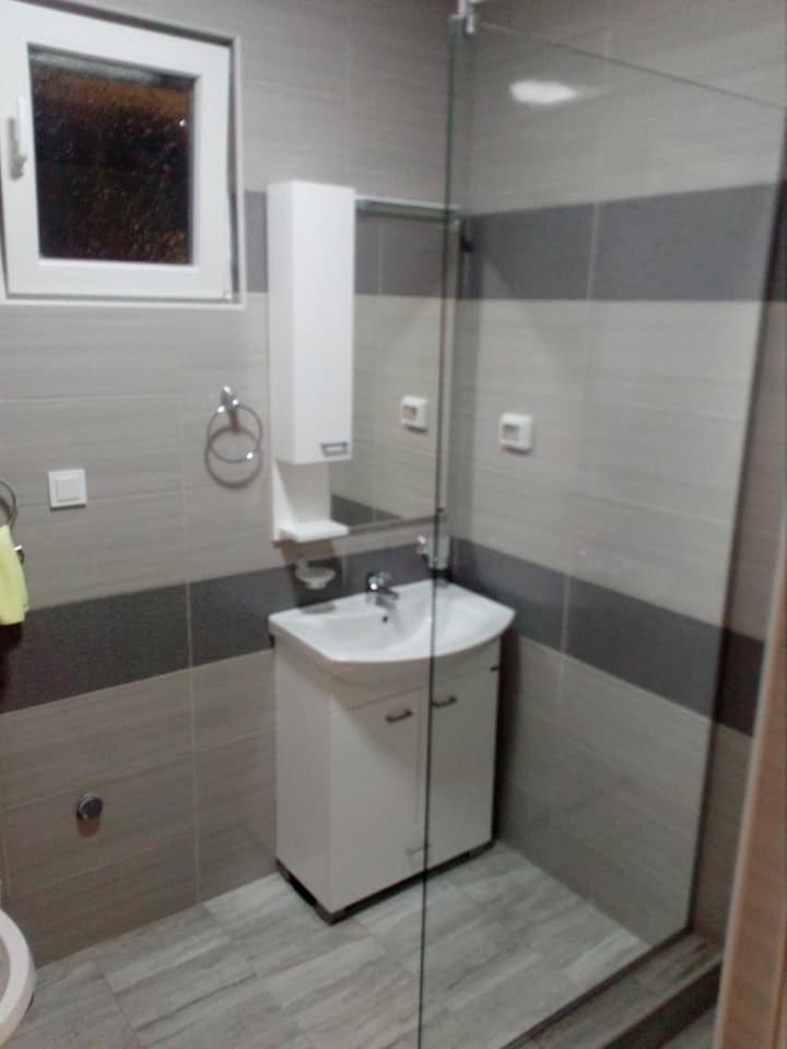 Apartmani M&V photo 4