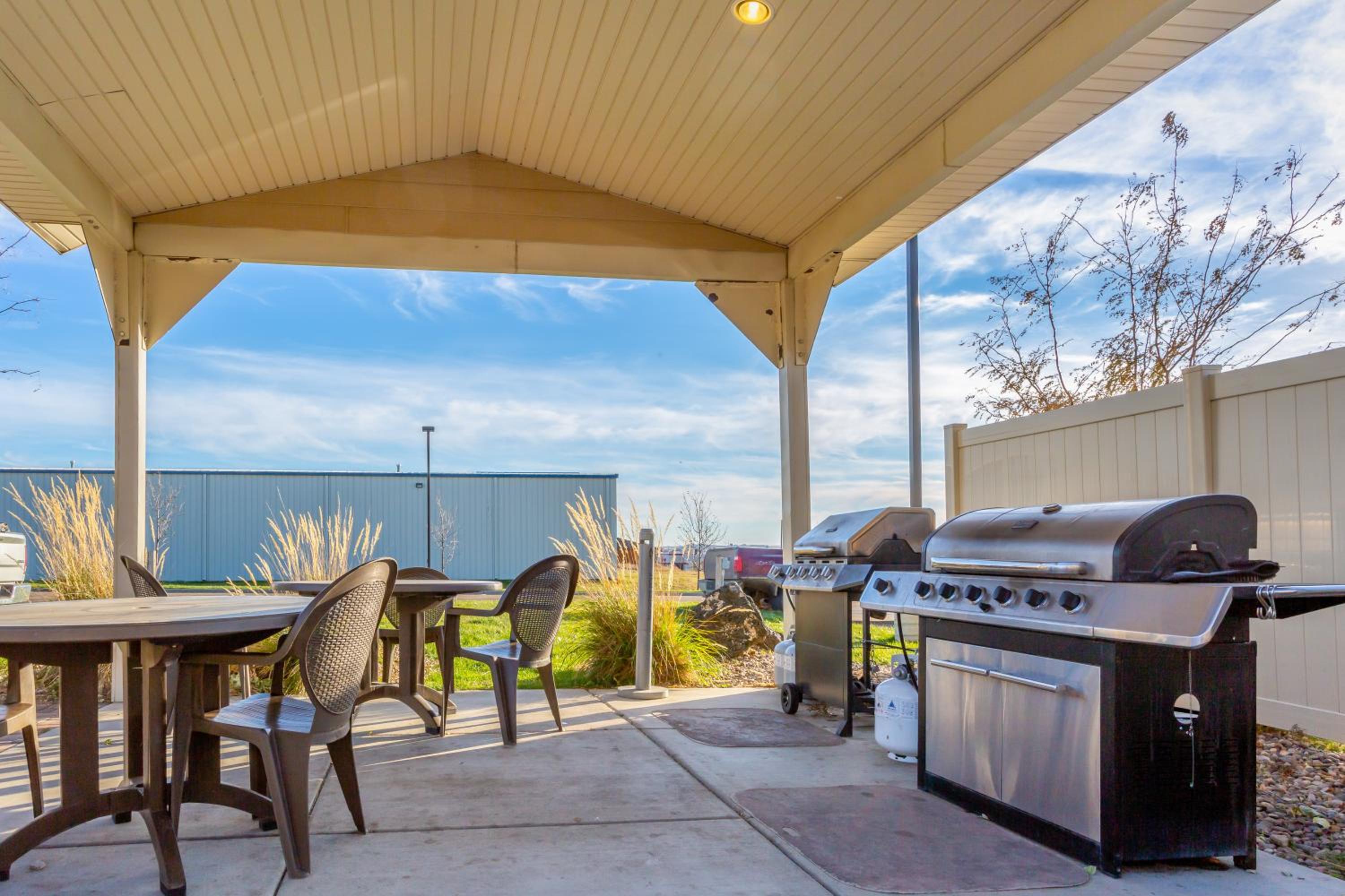 Dickinson Vacations - My Place Hotel-Dickinson, ND - Property Image 3