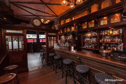 O'Neills Victorian Pub & Townhouse