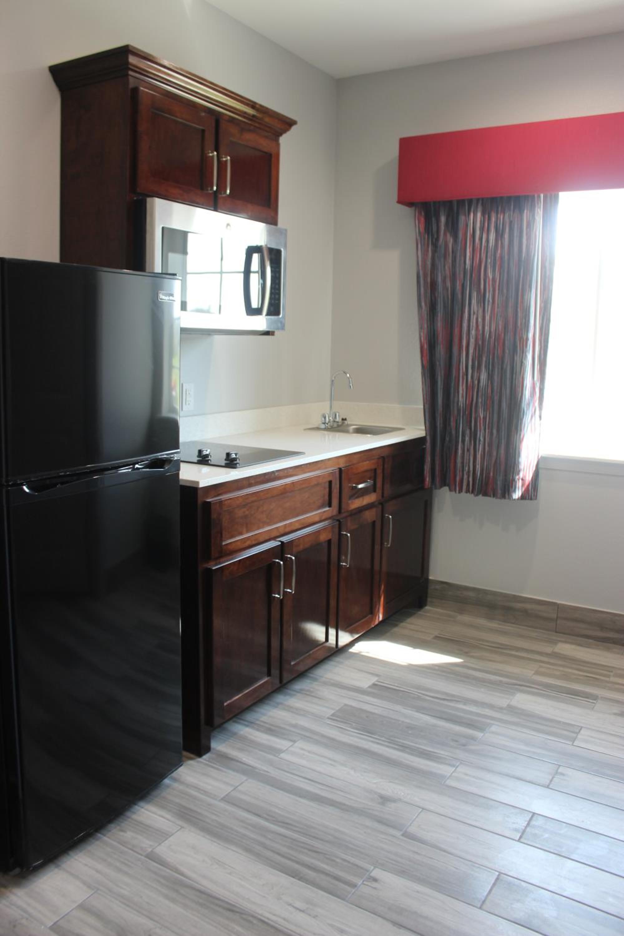 Paris Vacations - Paris Inn  Suites - Property Image 4