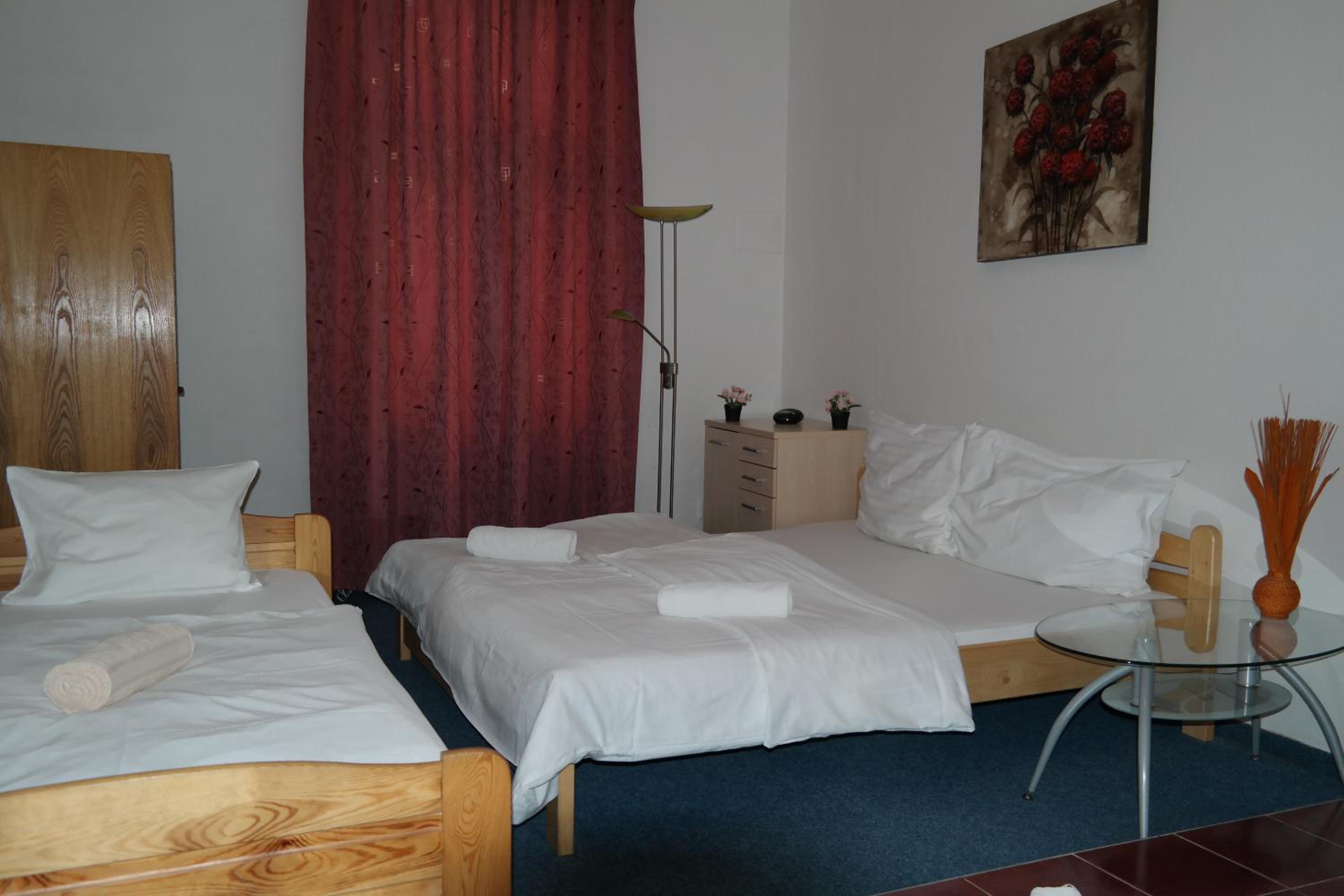 Hotel Praha Club bed & breakfast