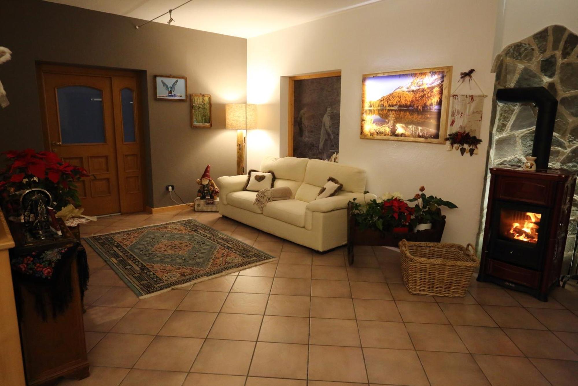 Garni Miravalle view 3