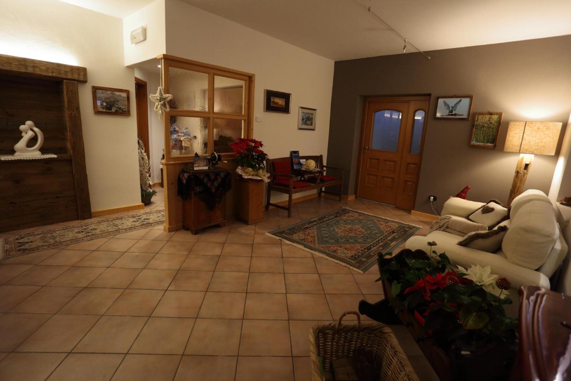 Garni Miravalle view 5