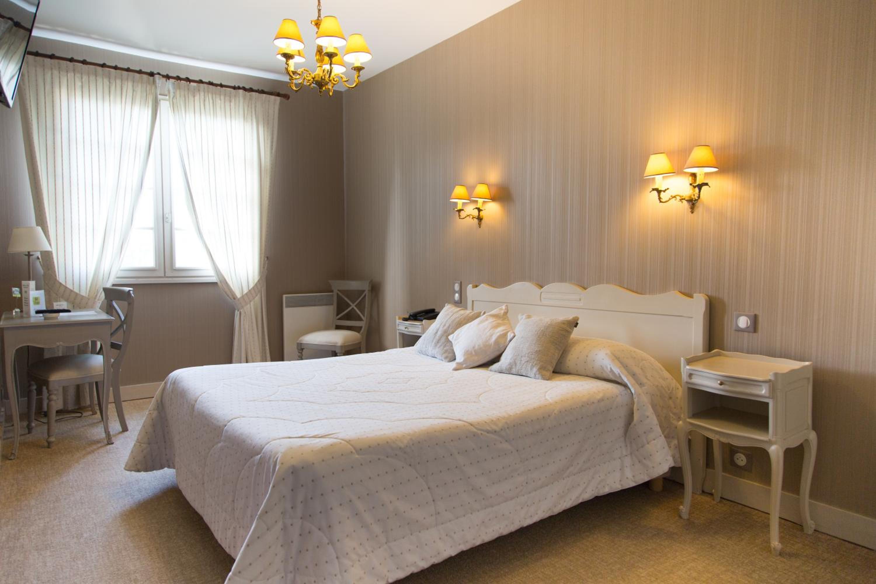 Hotel des Pins - Property Image 50