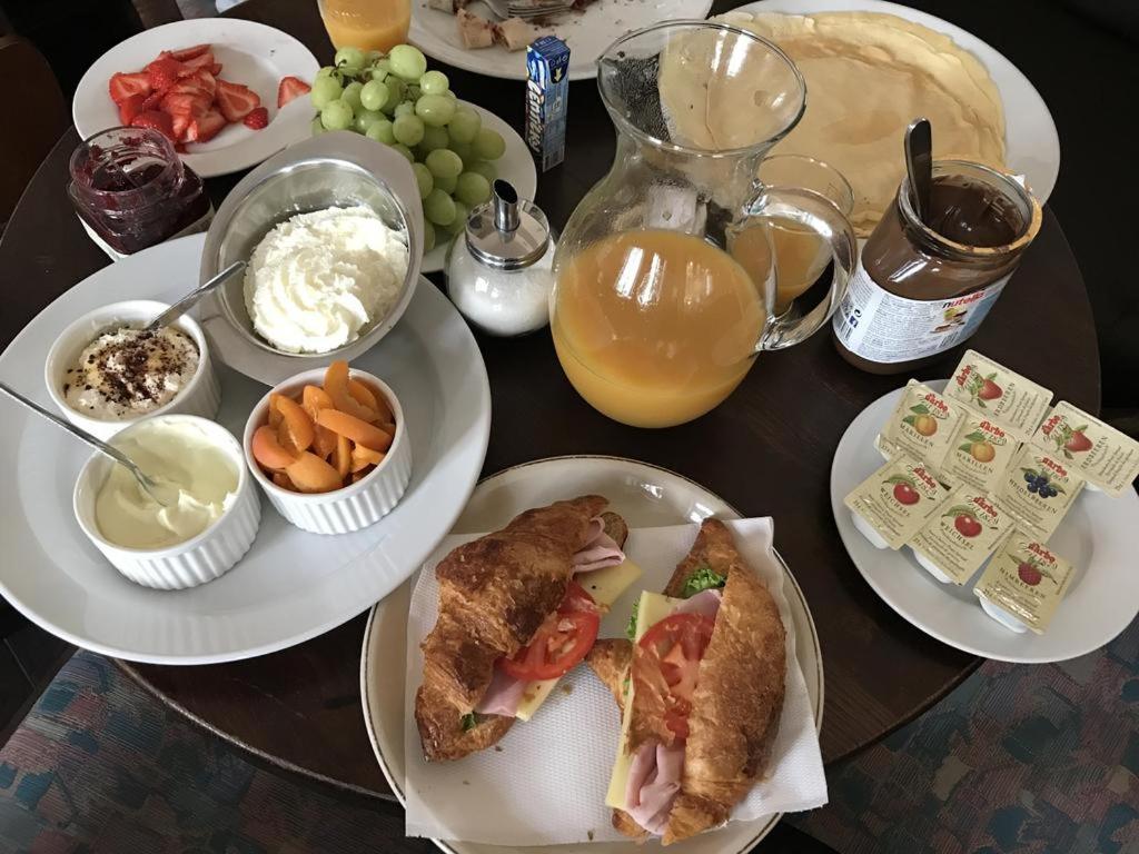 Hotel Praha Club bed & breakfast