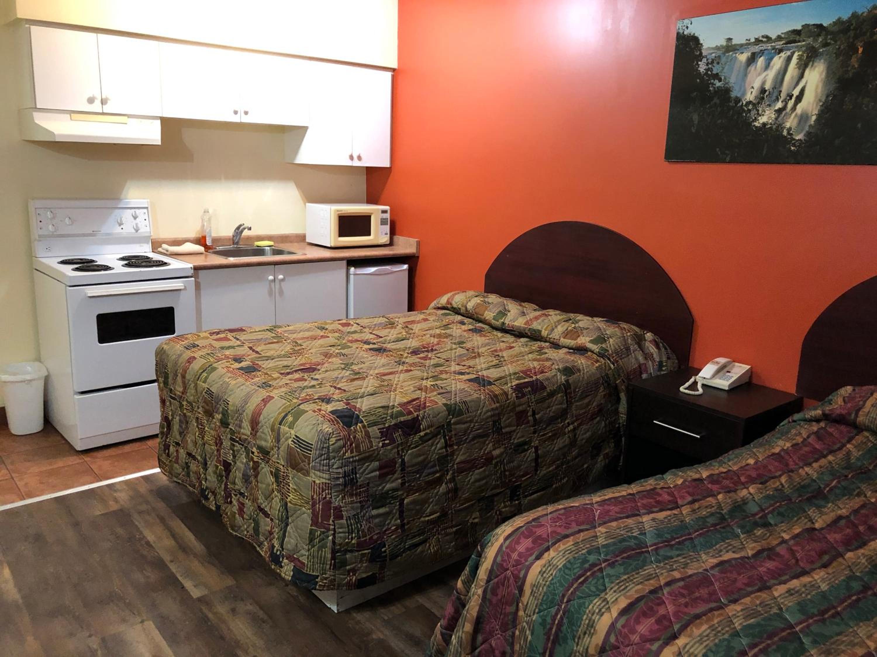 Windsor Vacations - Royal Windsor Motel - Property Image 10