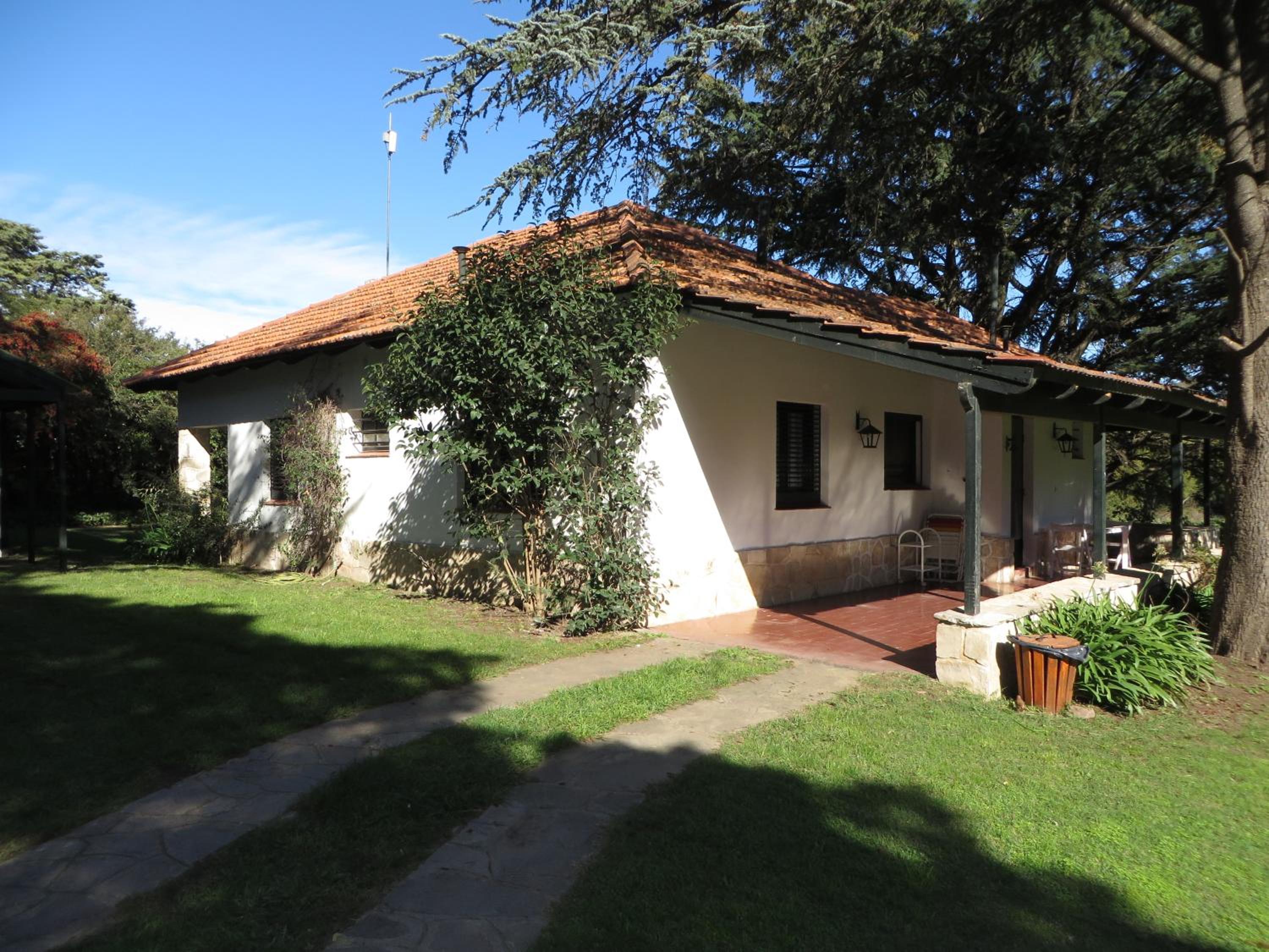 Acacias Country Club