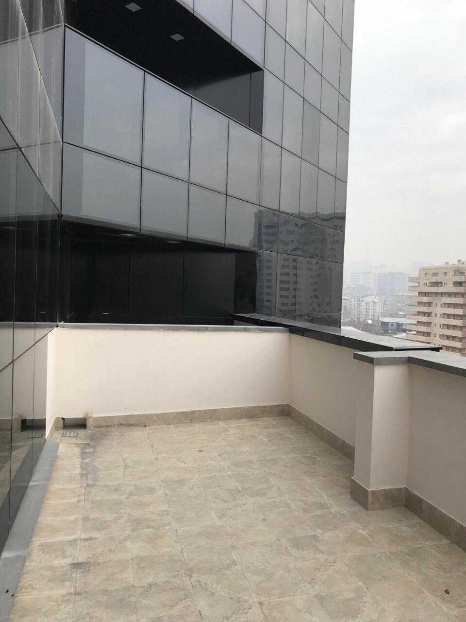 Wonderful apartment in Republic square, city center