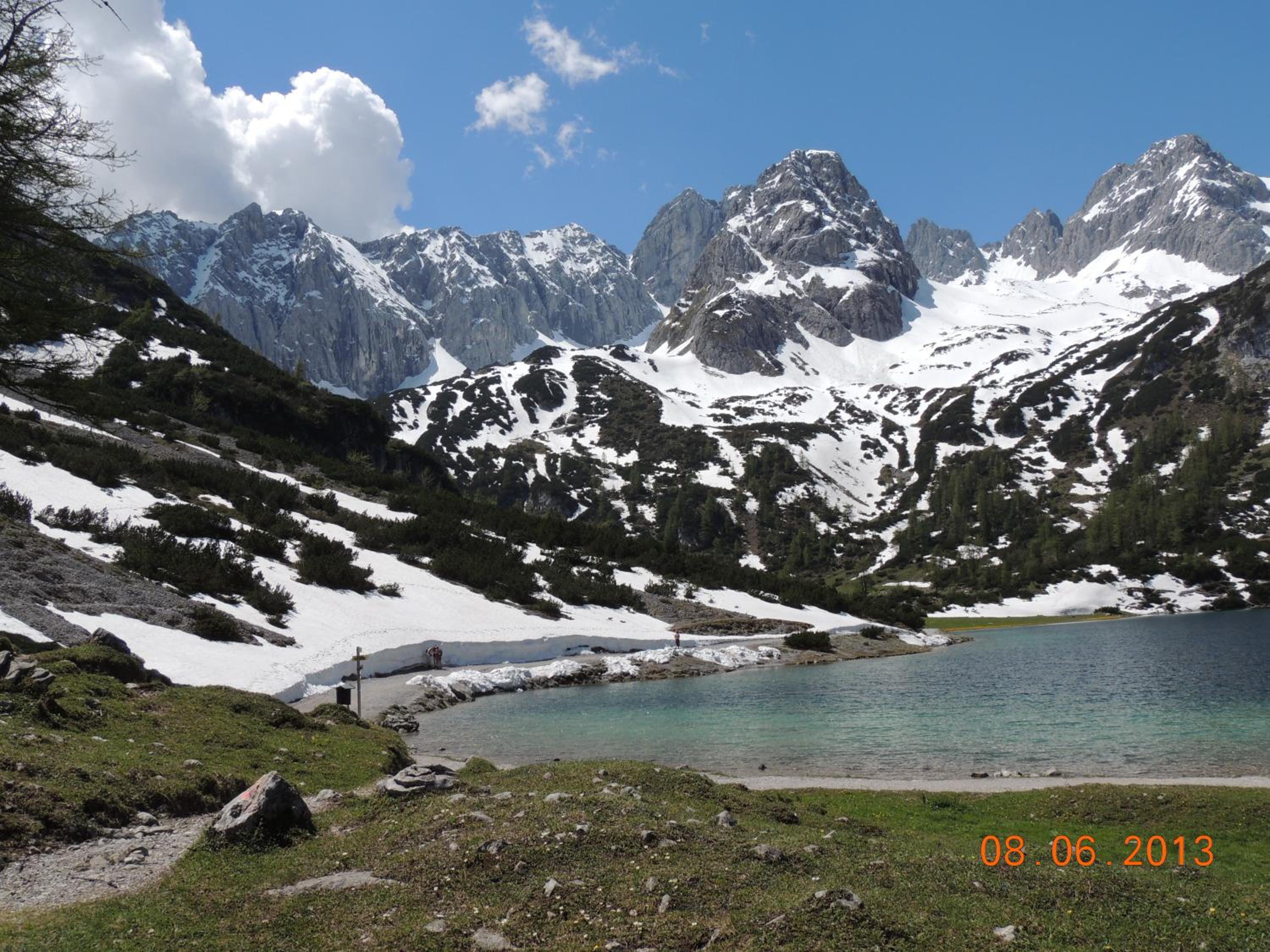 Photo 12