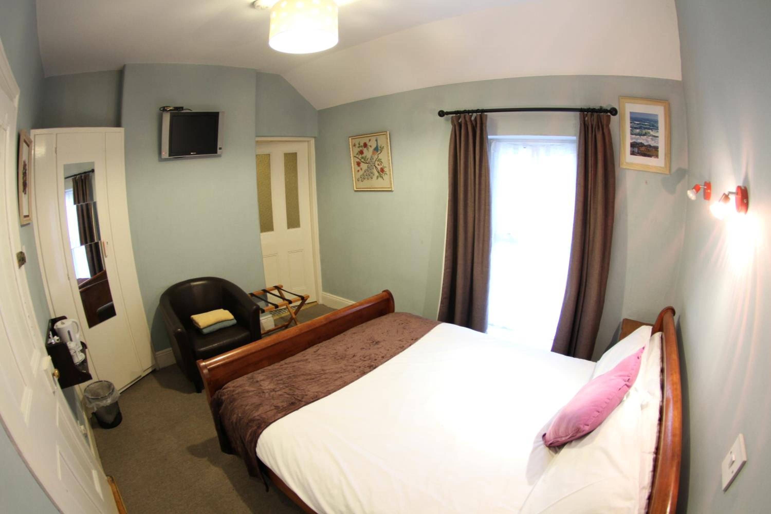 Rolling Wave Guesthouse