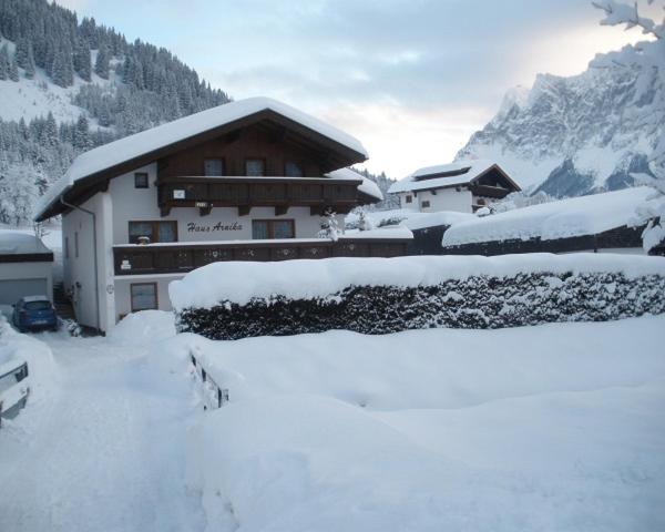 Haus Arnika view 2