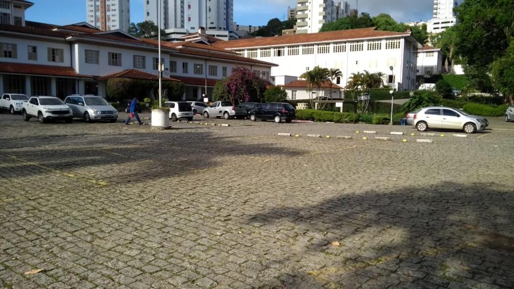 Apts no Condominio Quisisana
