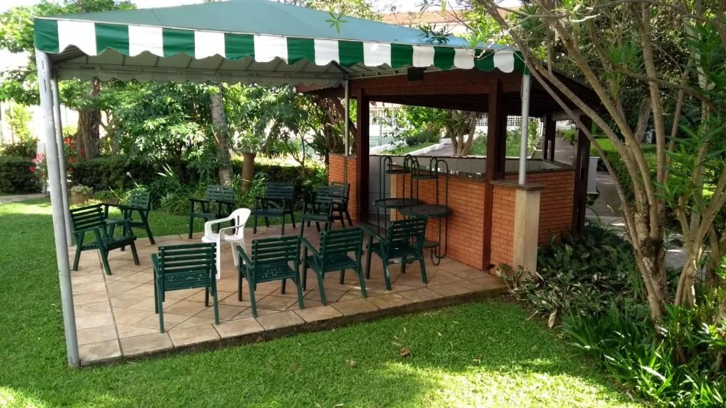 Apts no Condominio Quisisana