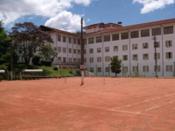 Apts no Condominio Quisisana