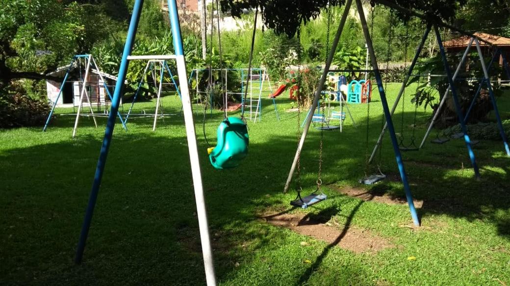 Apts no Condominio Quisisana