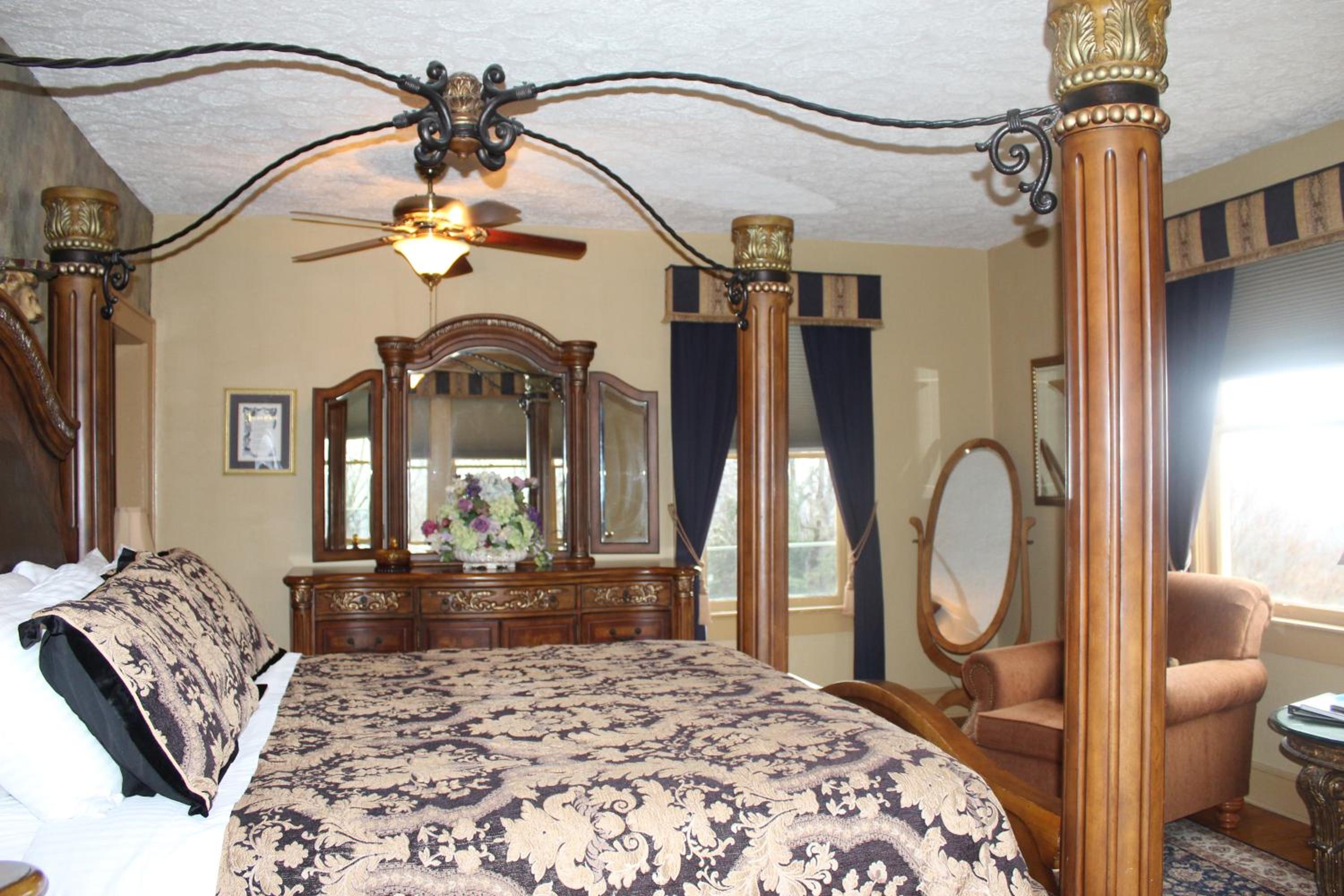 Echo Mountain Inn