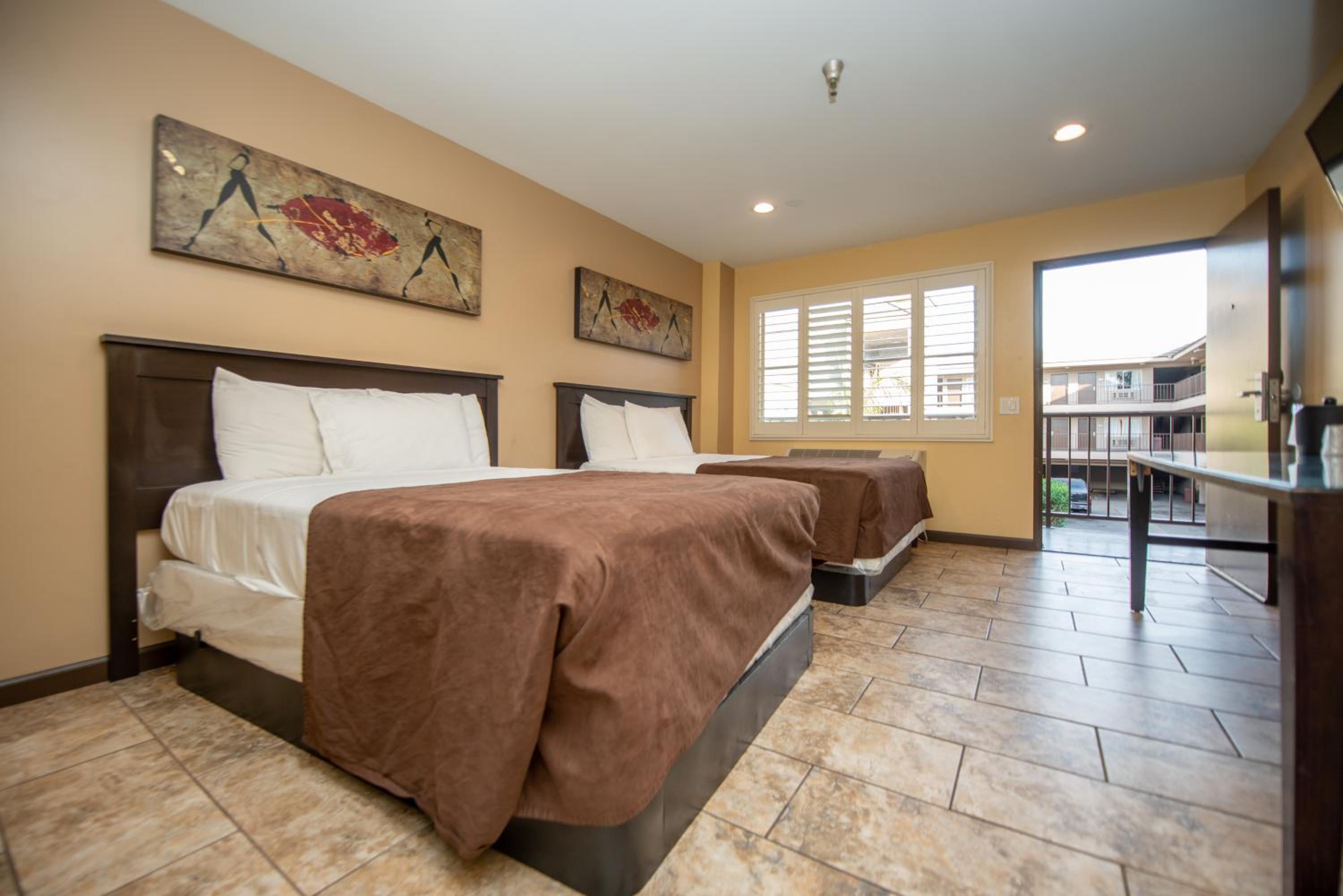 Casa Bella Inn- Huntington Park