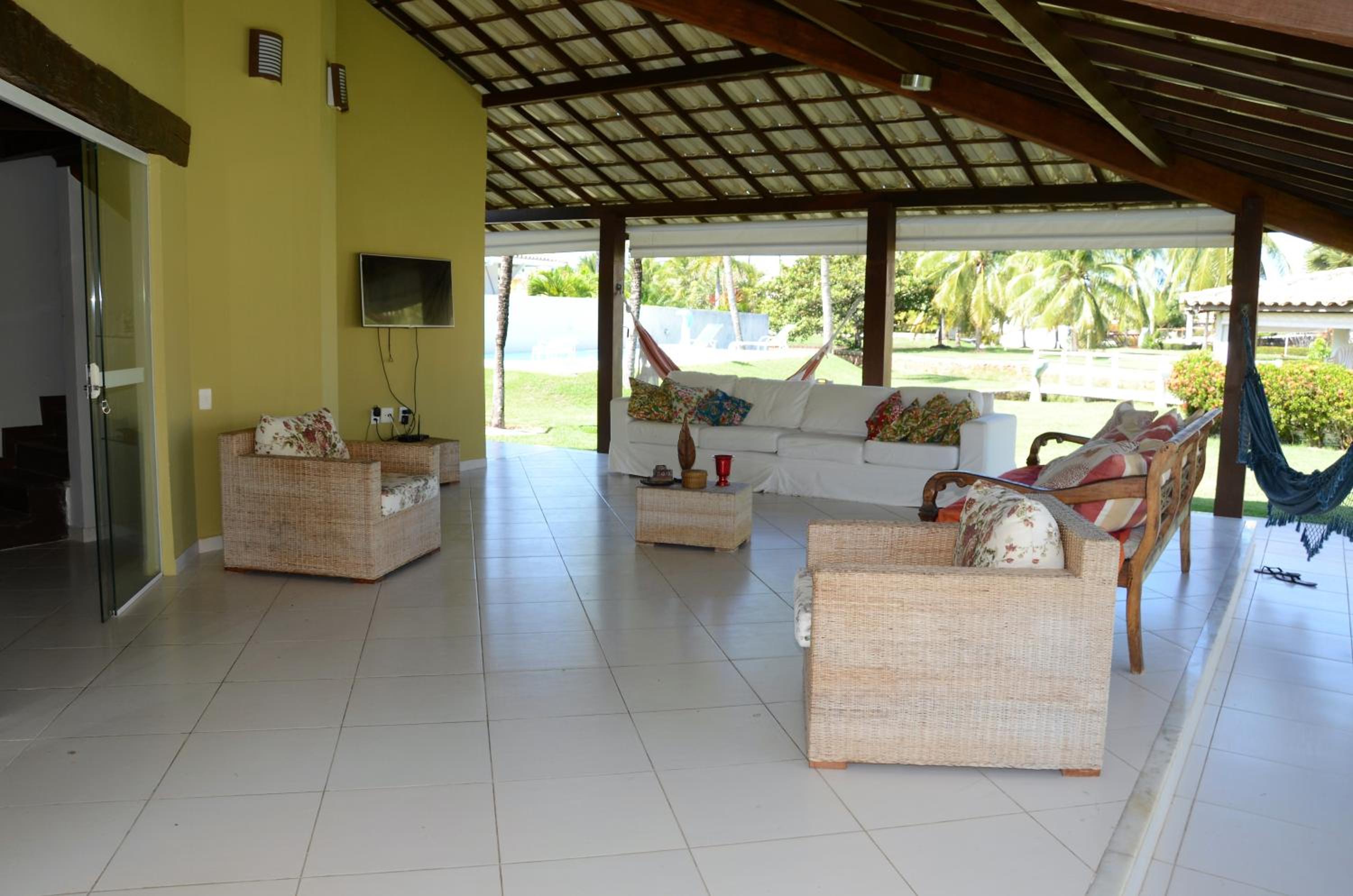 LINDA CASA 4 QUARTOS CONDOMÍNIO PARQUE INTERLAGOS