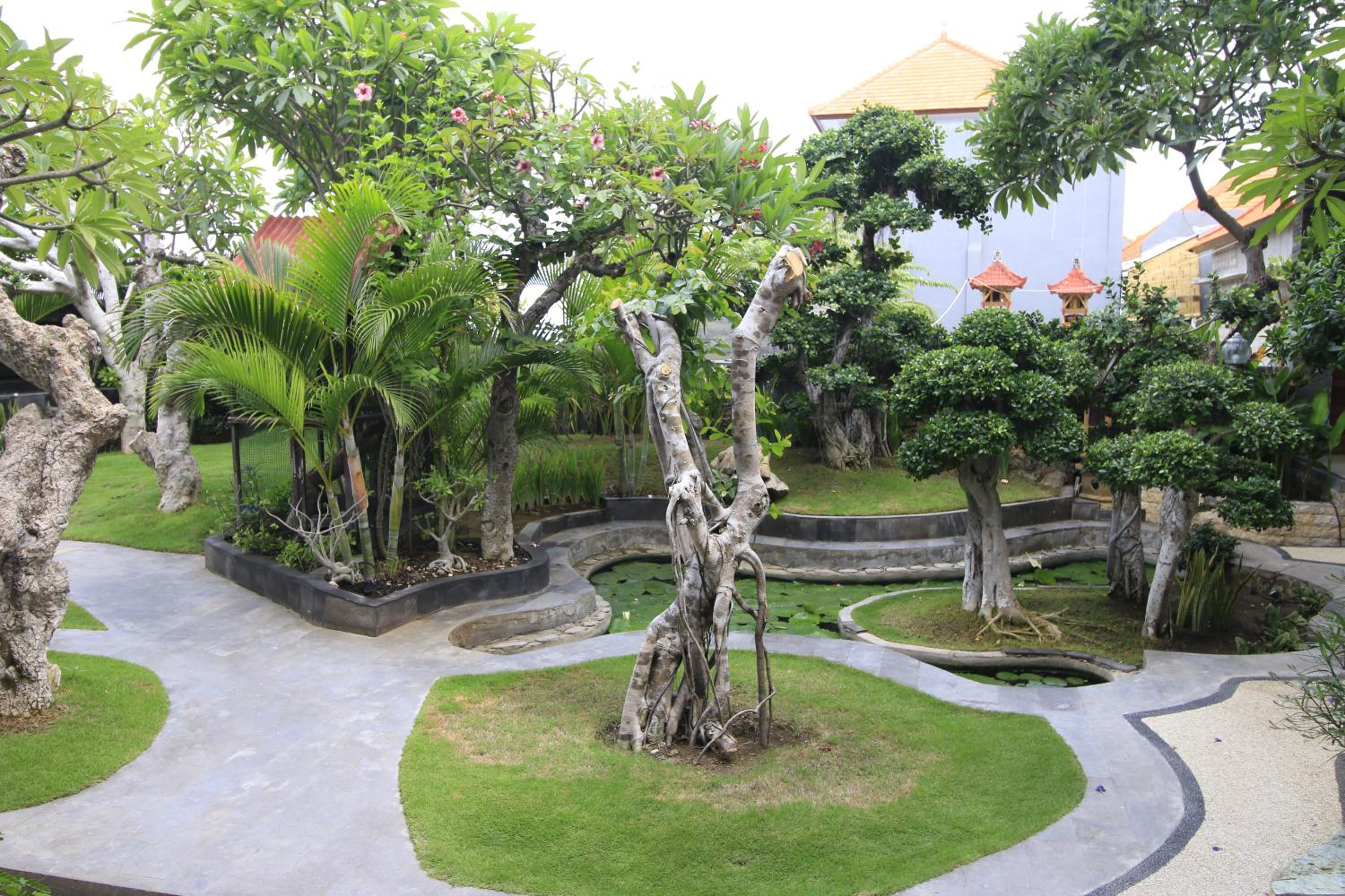 Green Beach Inn