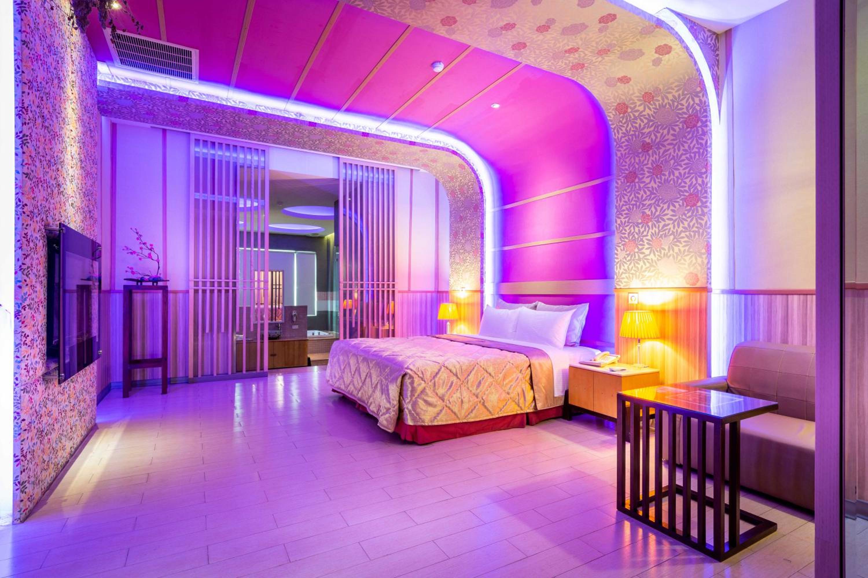 Vogue Boutique Motel