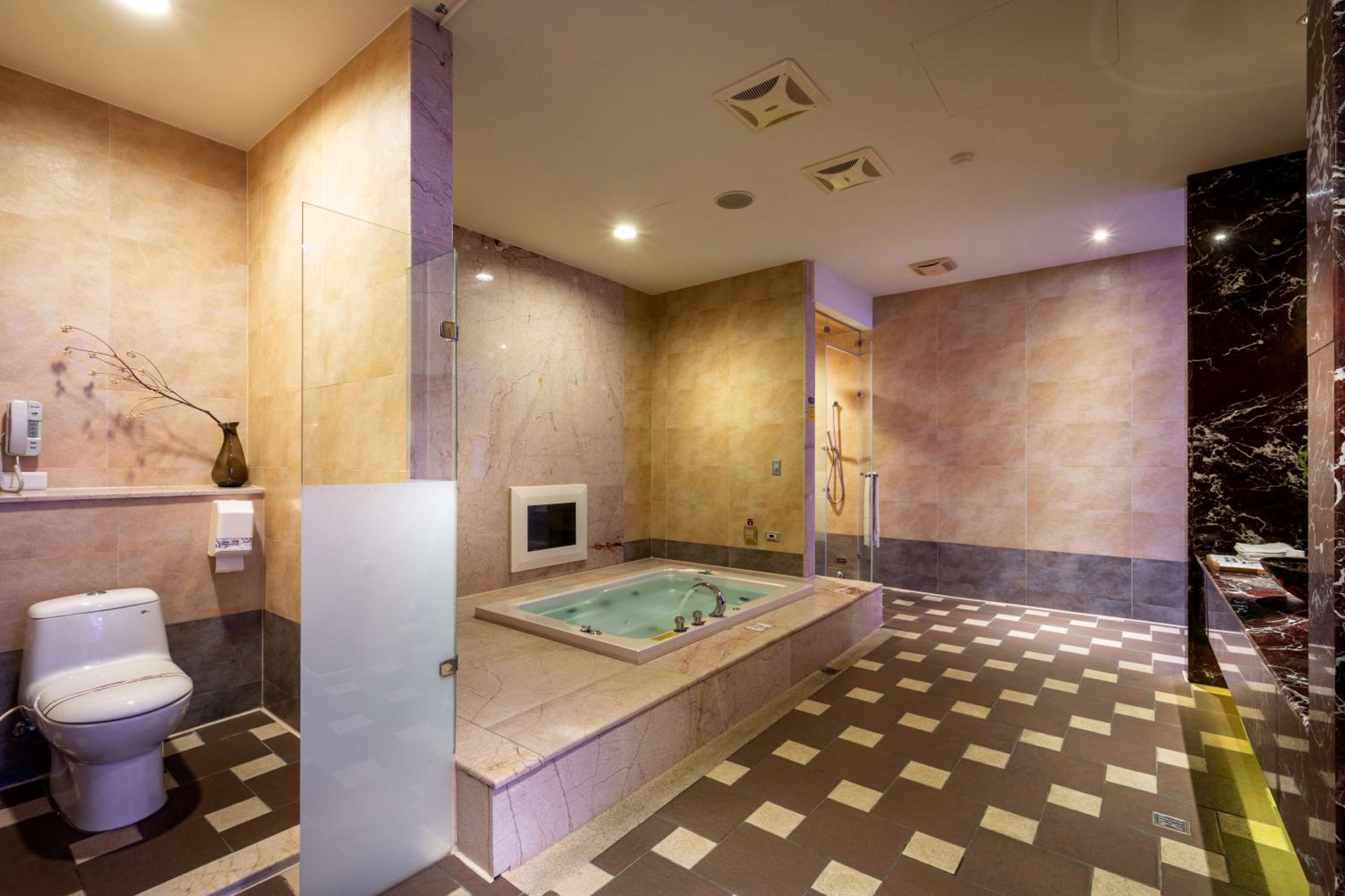 Vogue Boutique Motel