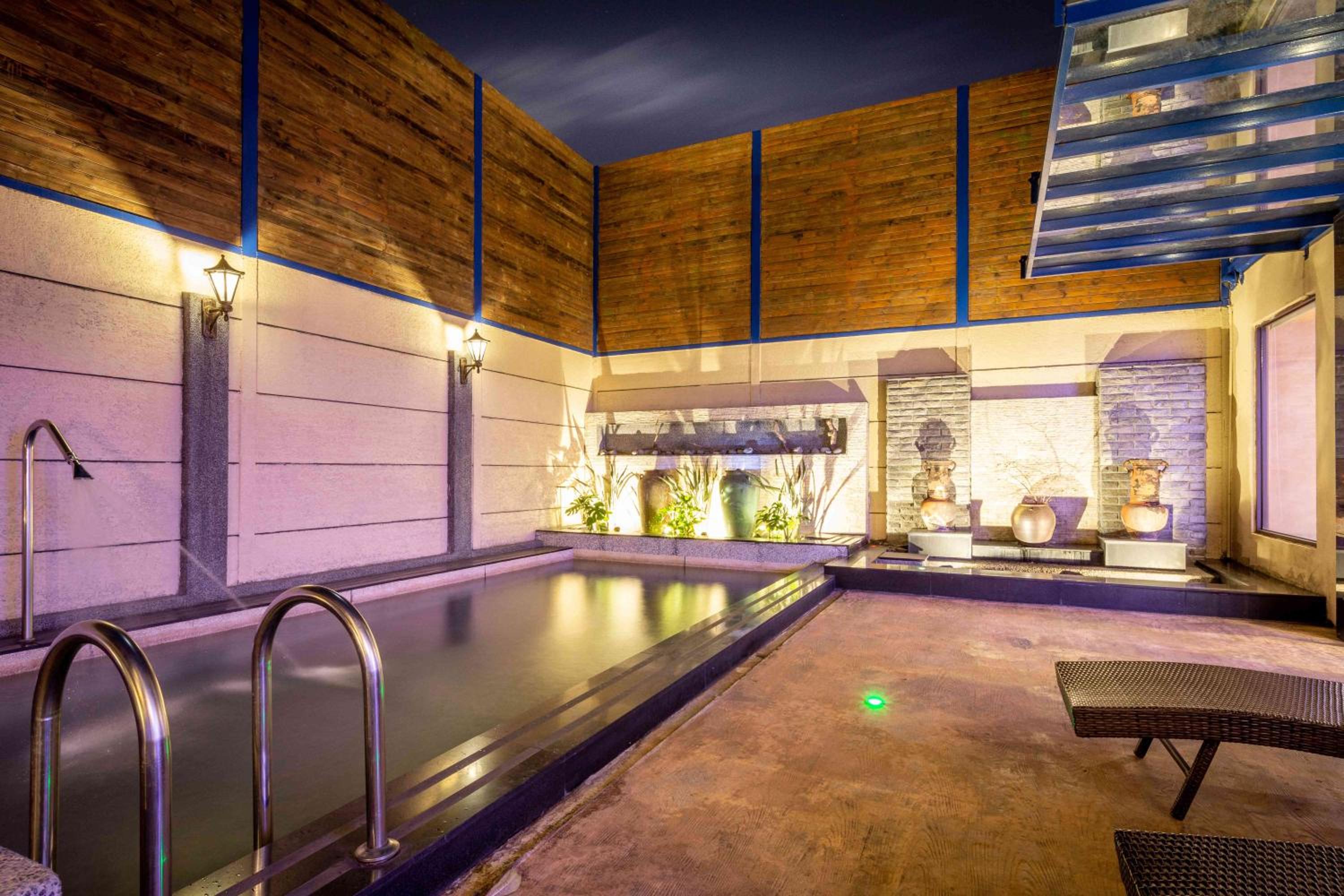 Vogue Boutique Motel