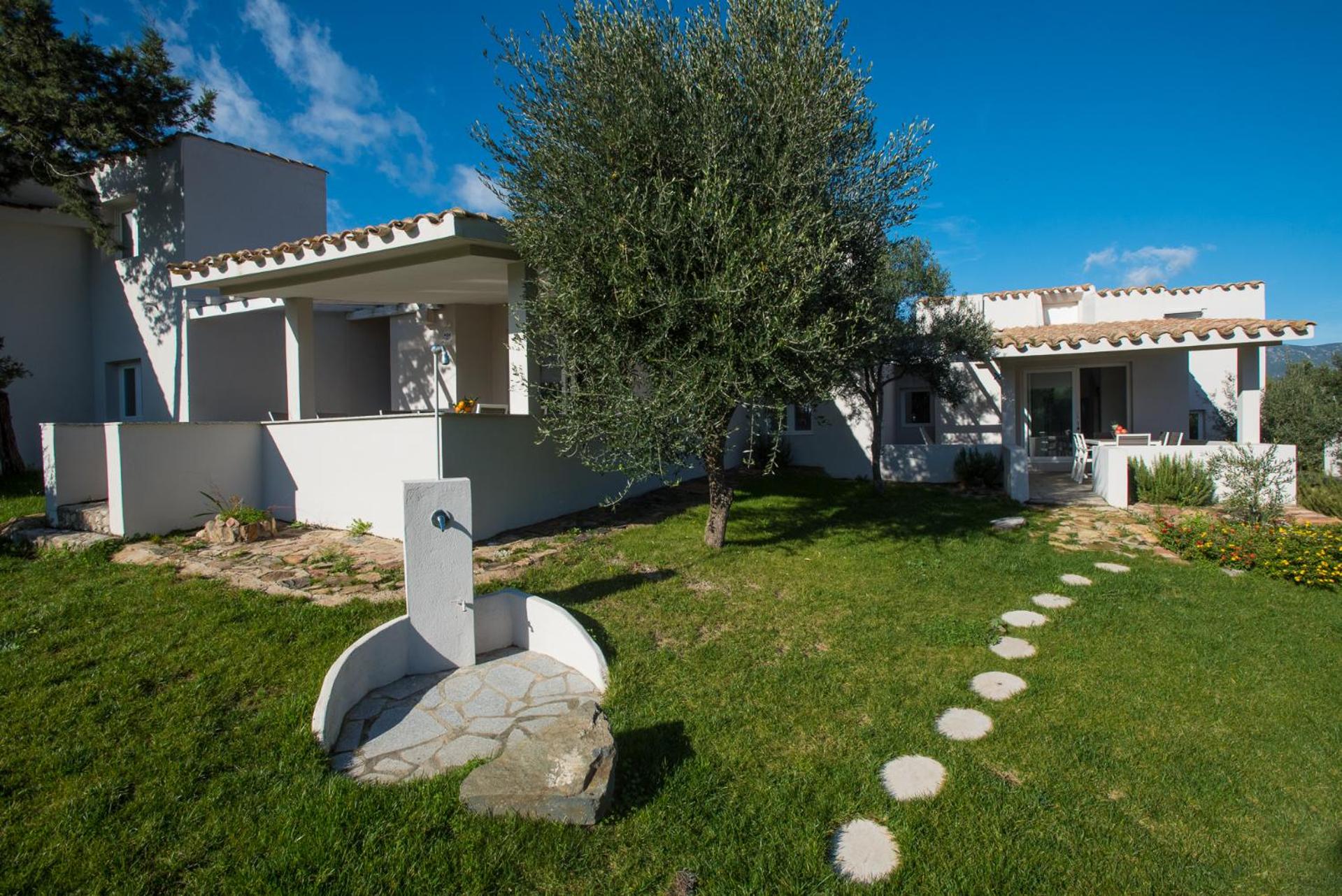 Sul Mare Sardegna Villa Criside view 2