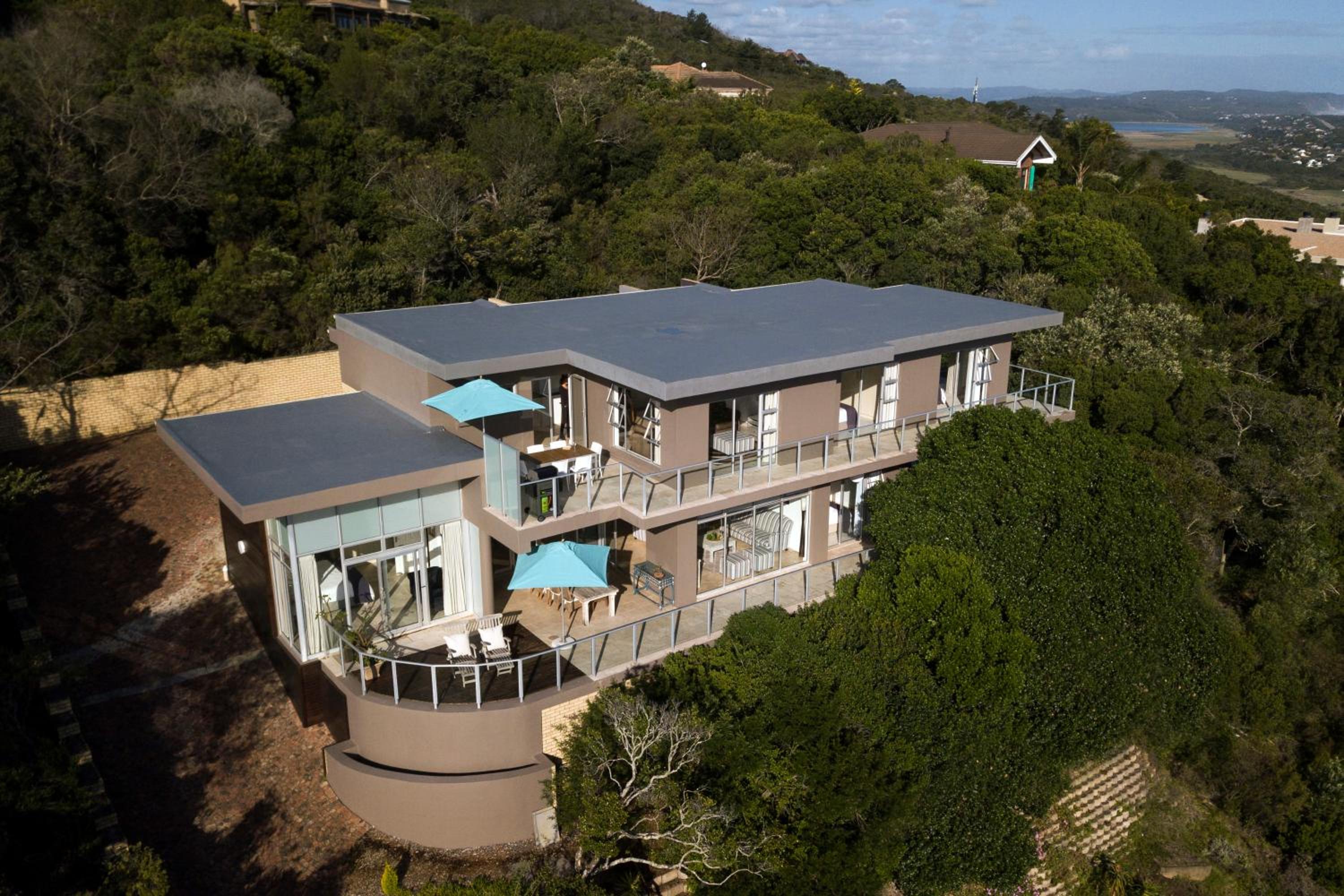 Infinity Blue Luxury Accommodation view 5
