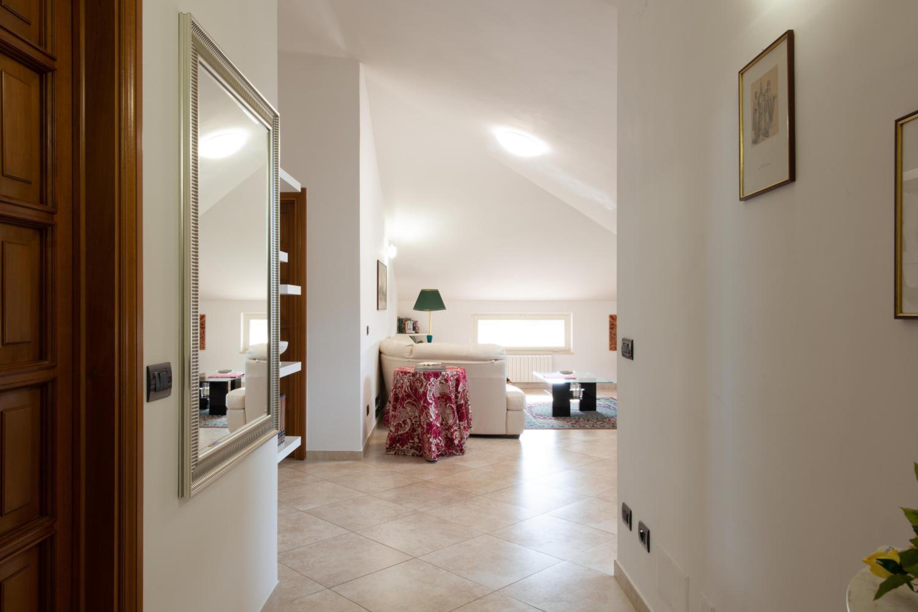L'Insolita Reggia
