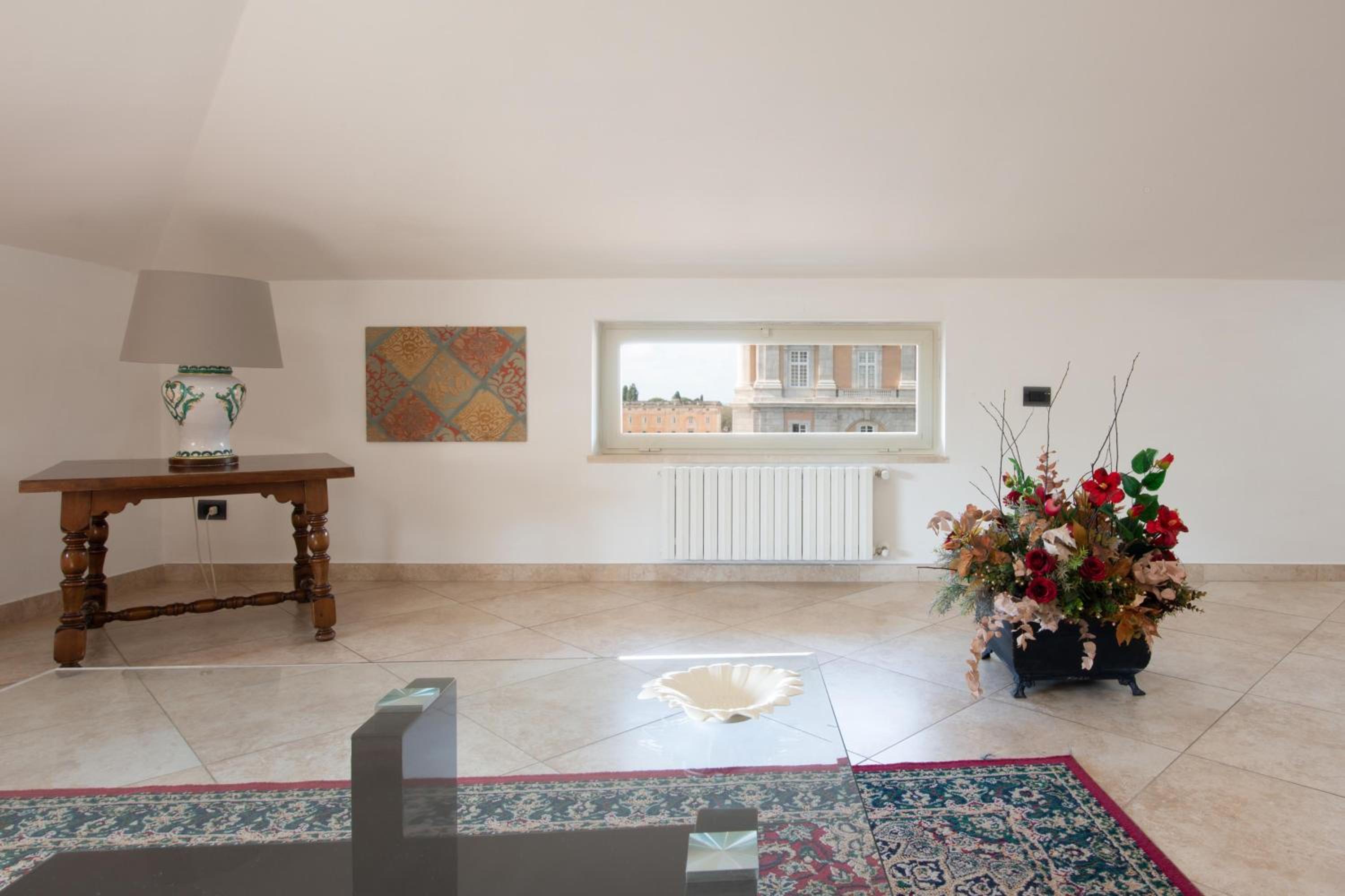 L'Insolita Reggia
