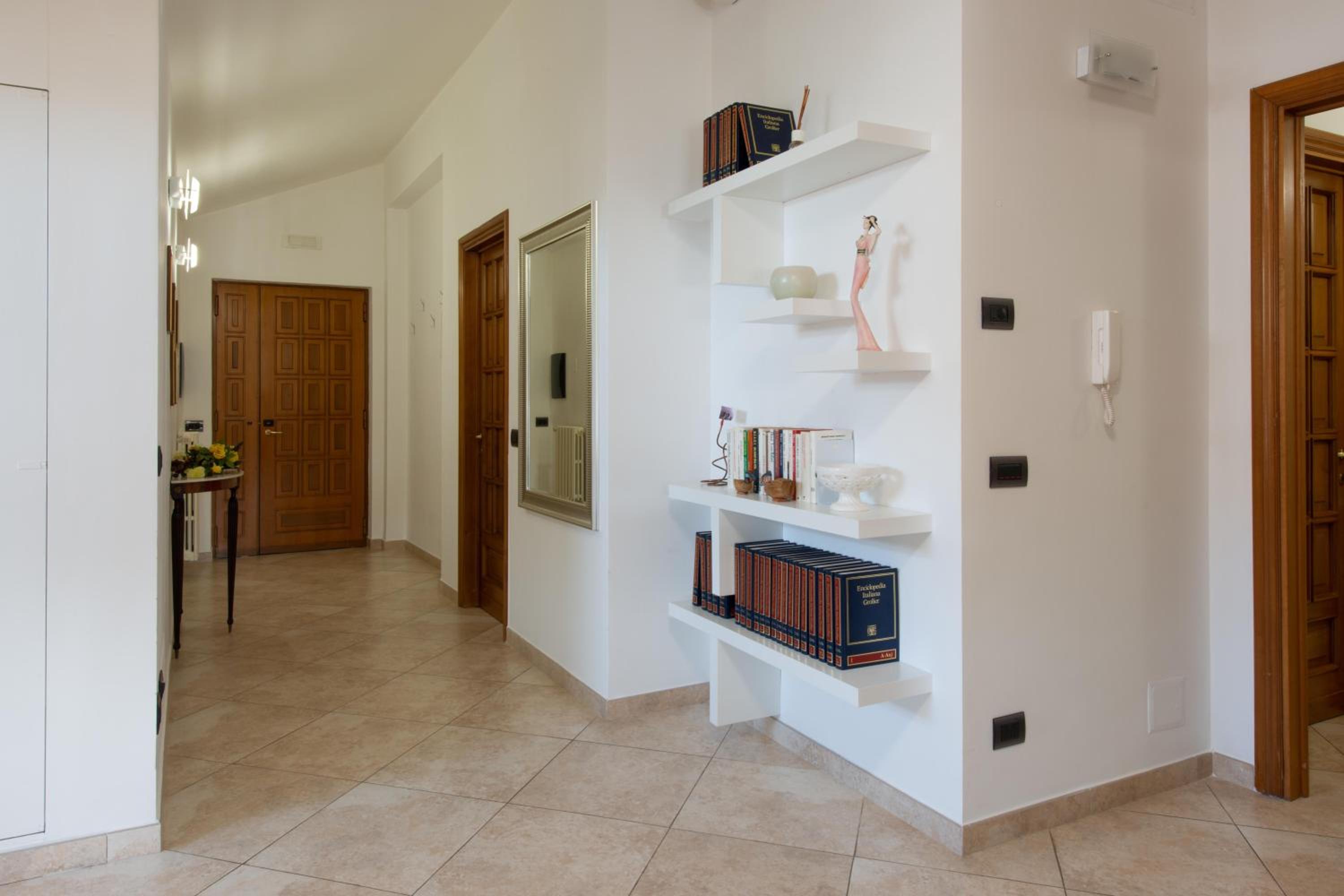 L'Insolita Reggia
