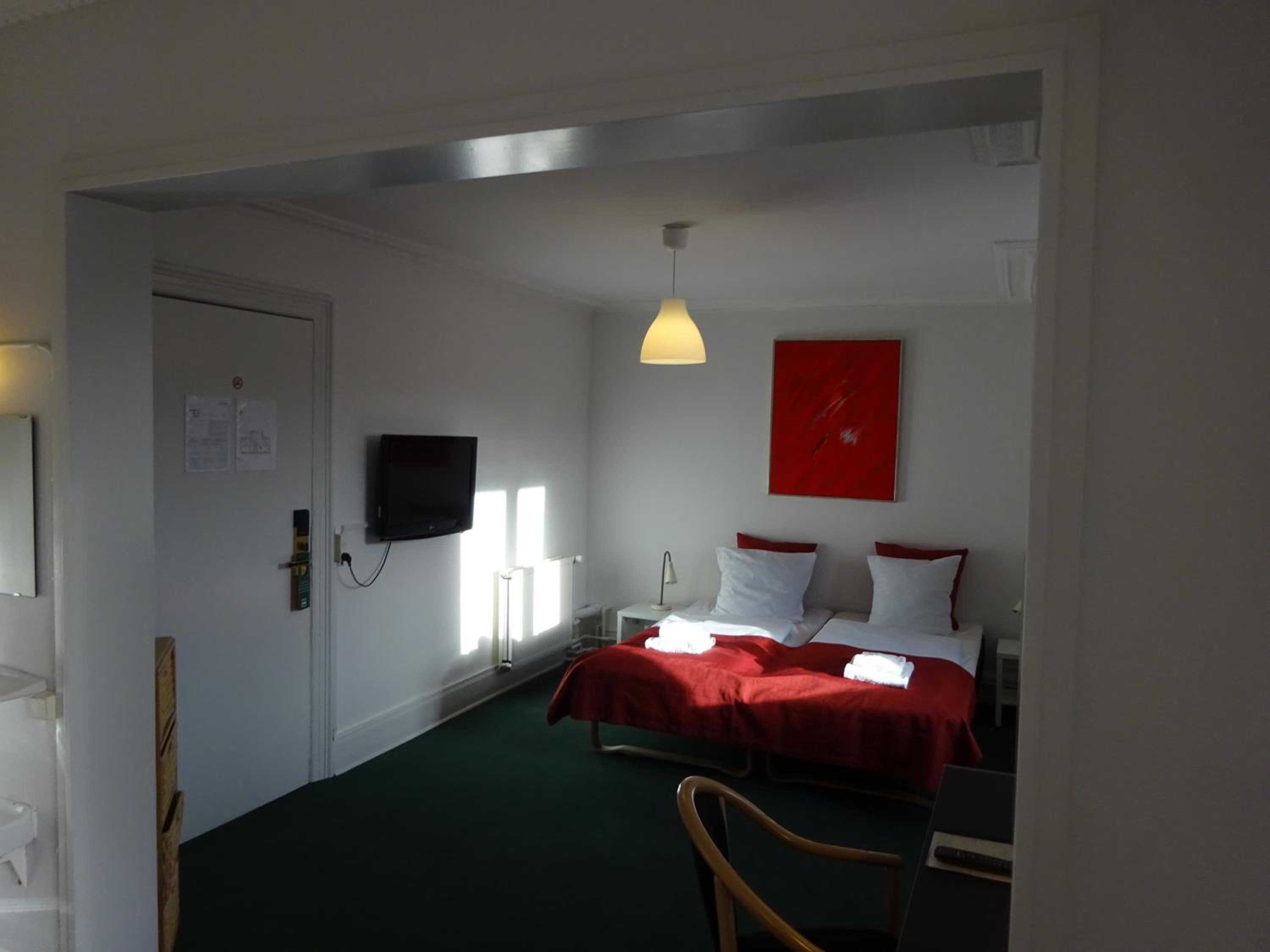City Hotel Nebo