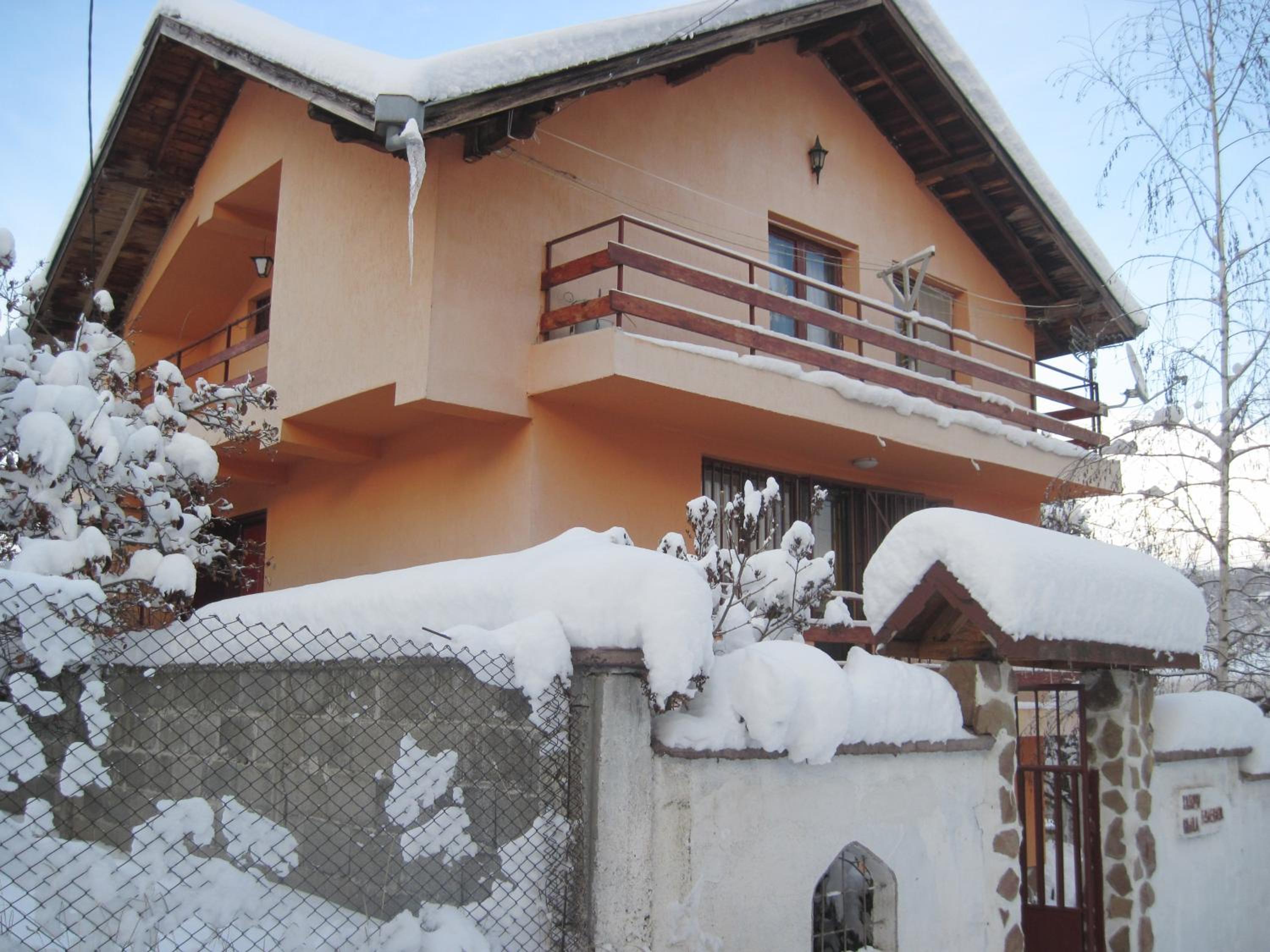 Hadjibulevata Guest House