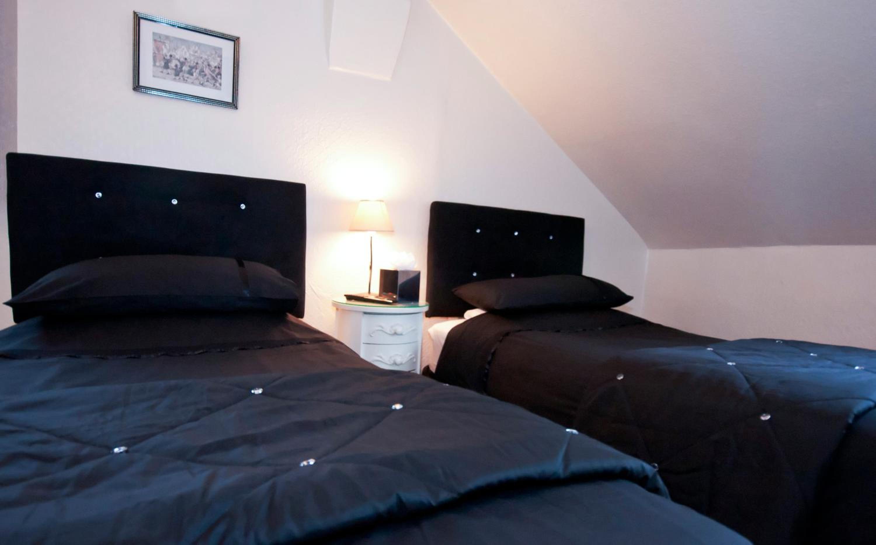 Hedley Villa Guest House