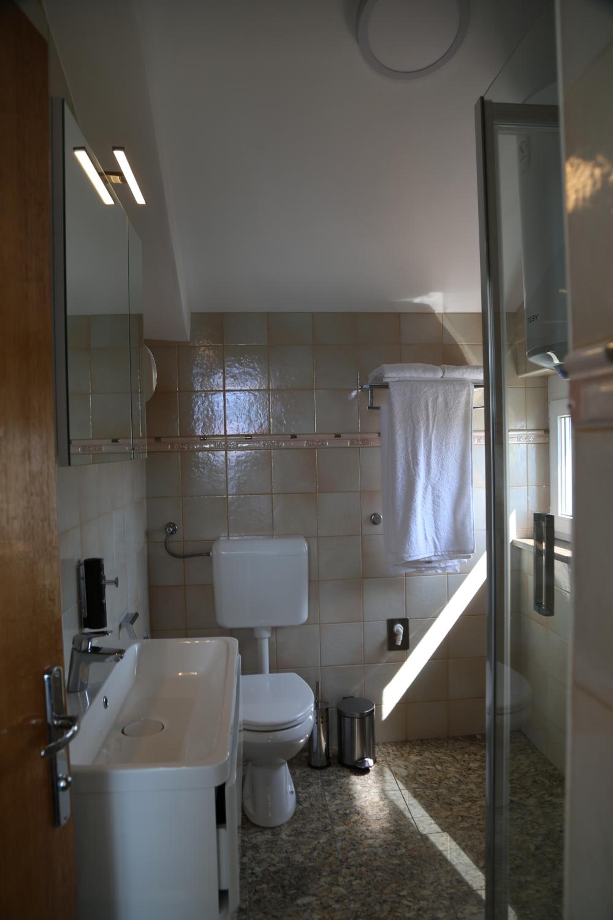 mk apartments nin view 4