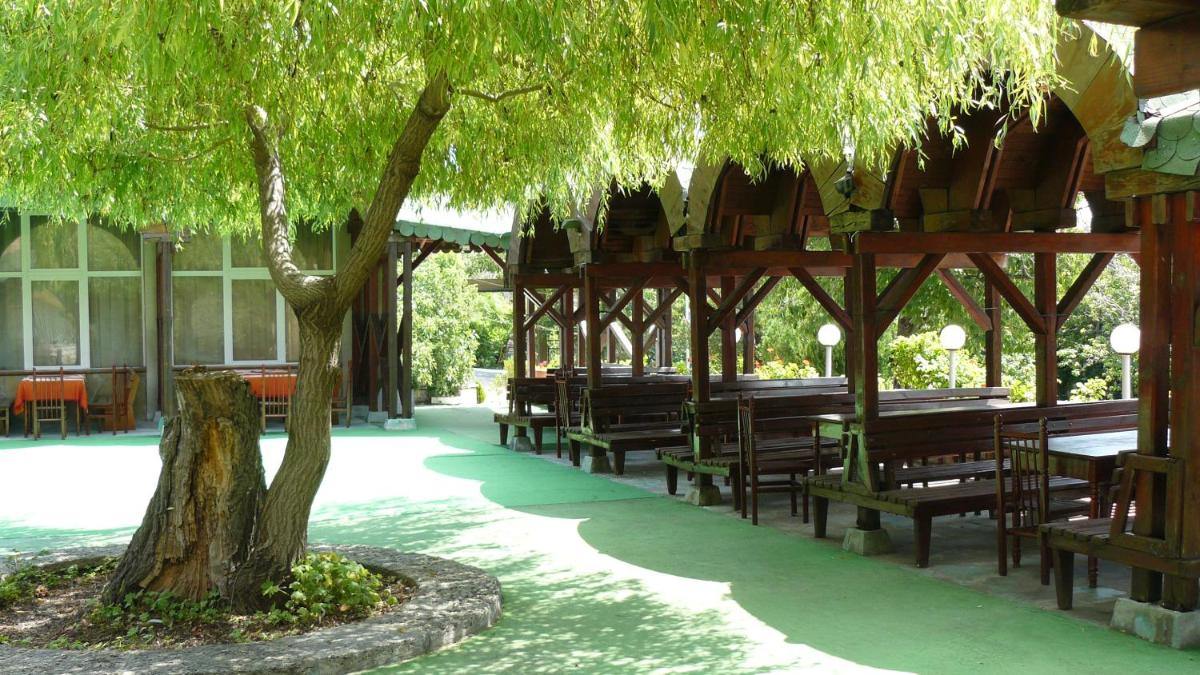 outdoor BBQ area