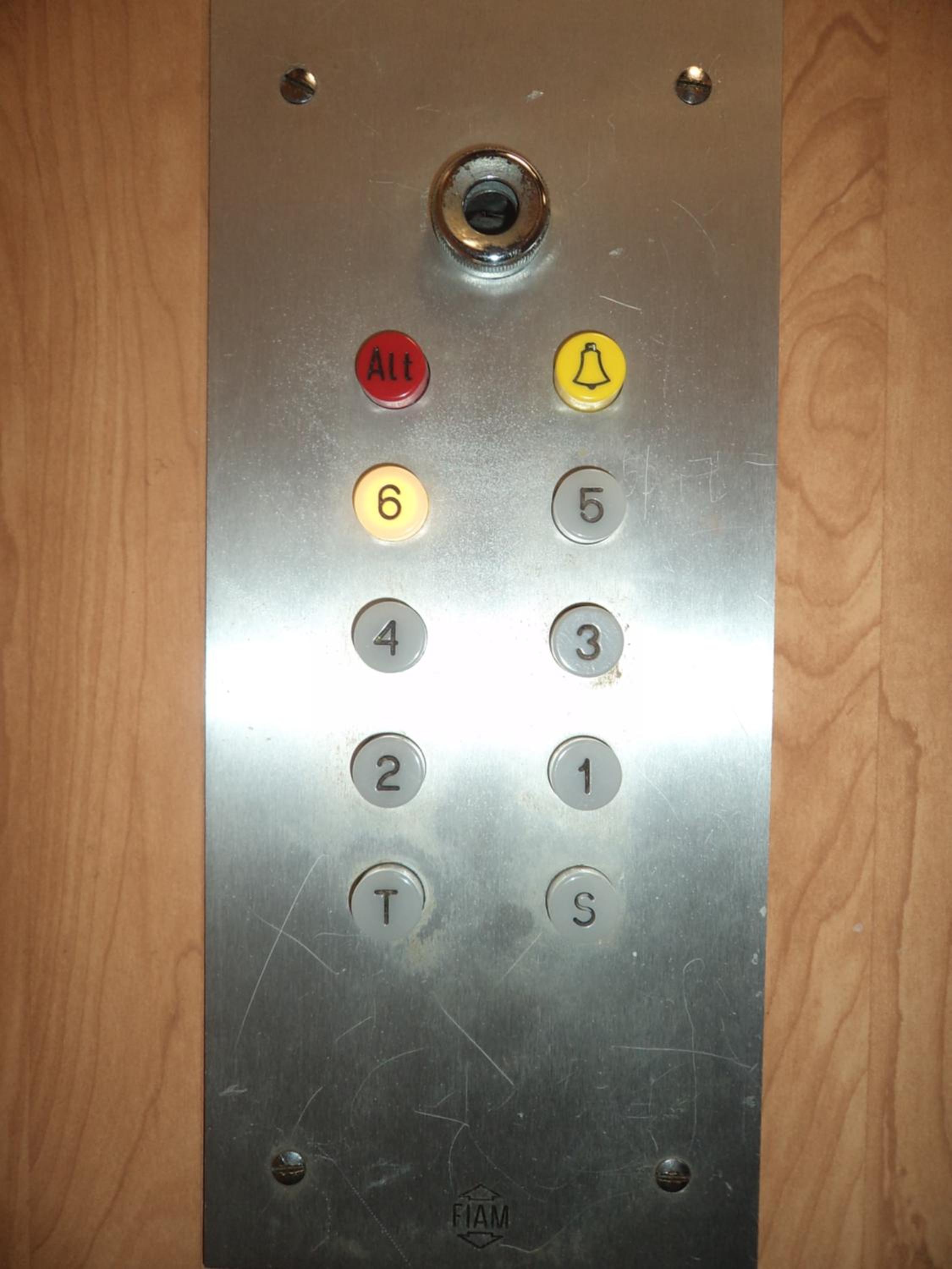 Photo 6