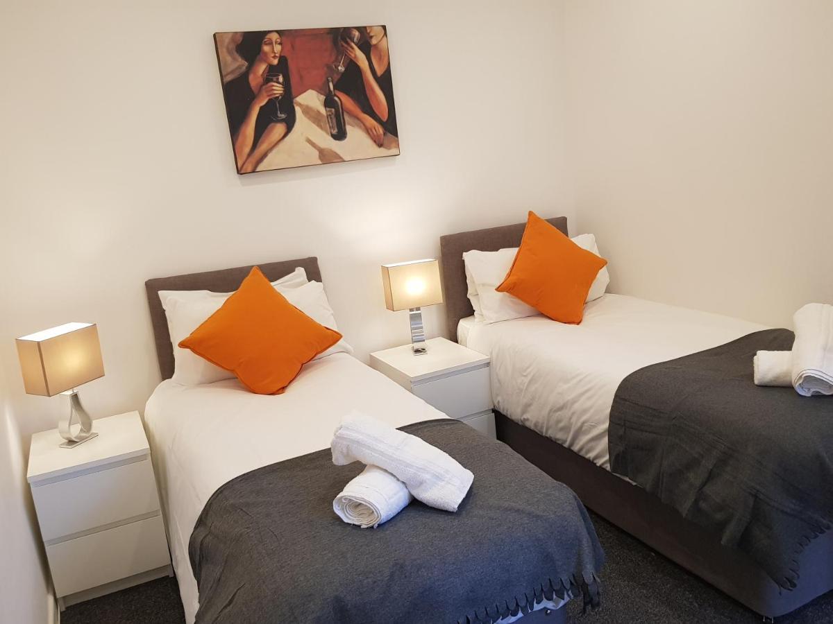 Luton Vacations - Chiltern Apartment - Property Image 4