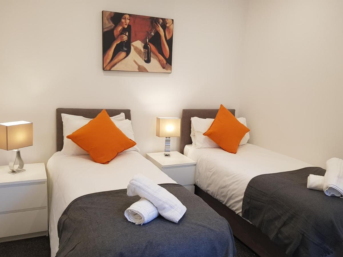 Luton Vacations - Chiltern Apartment - Property Image 15