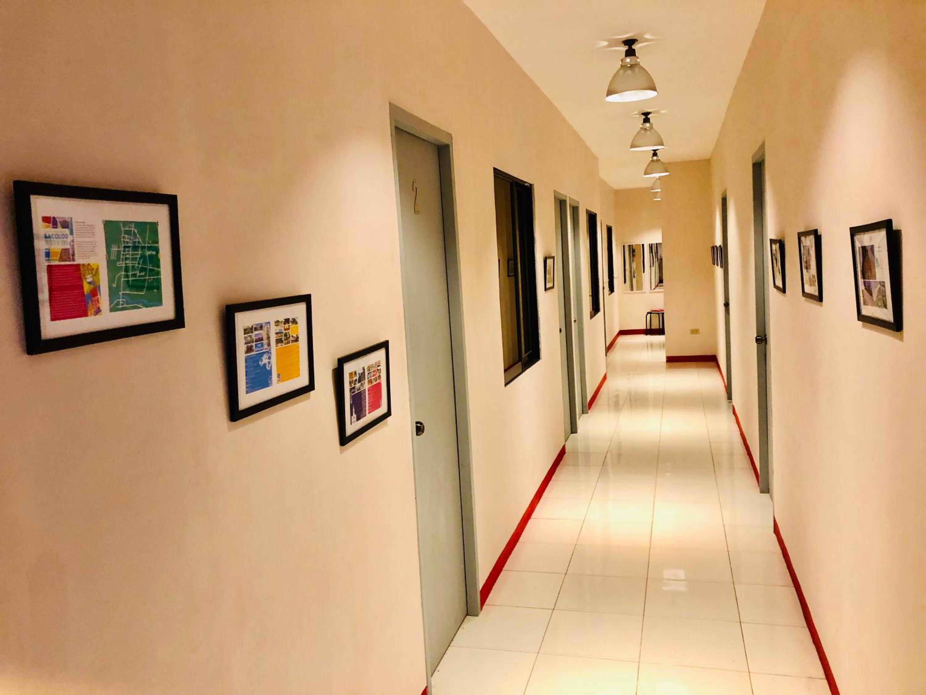 Hometown Hotel - Lacson Bacolod