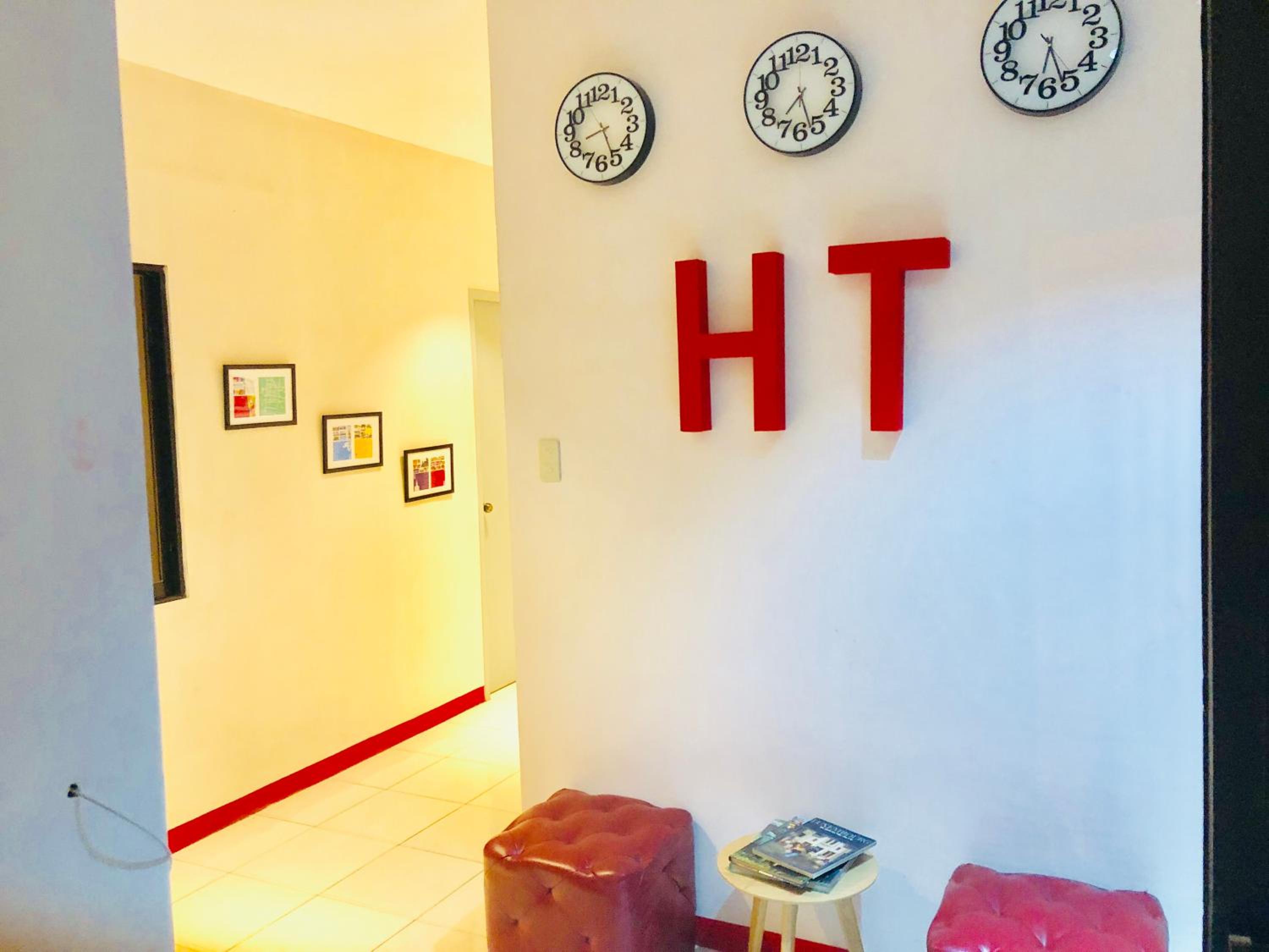 Hometown Hotel - Lacson Bacolod