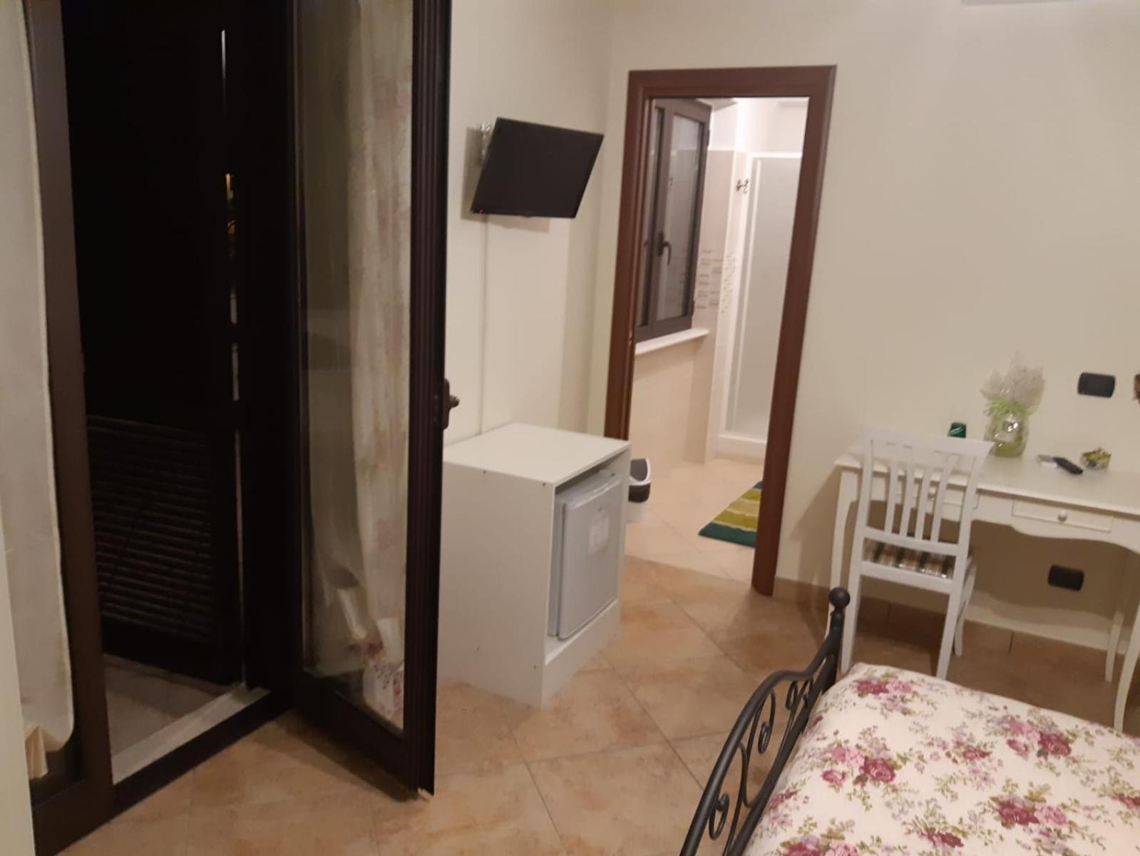 Photo 18