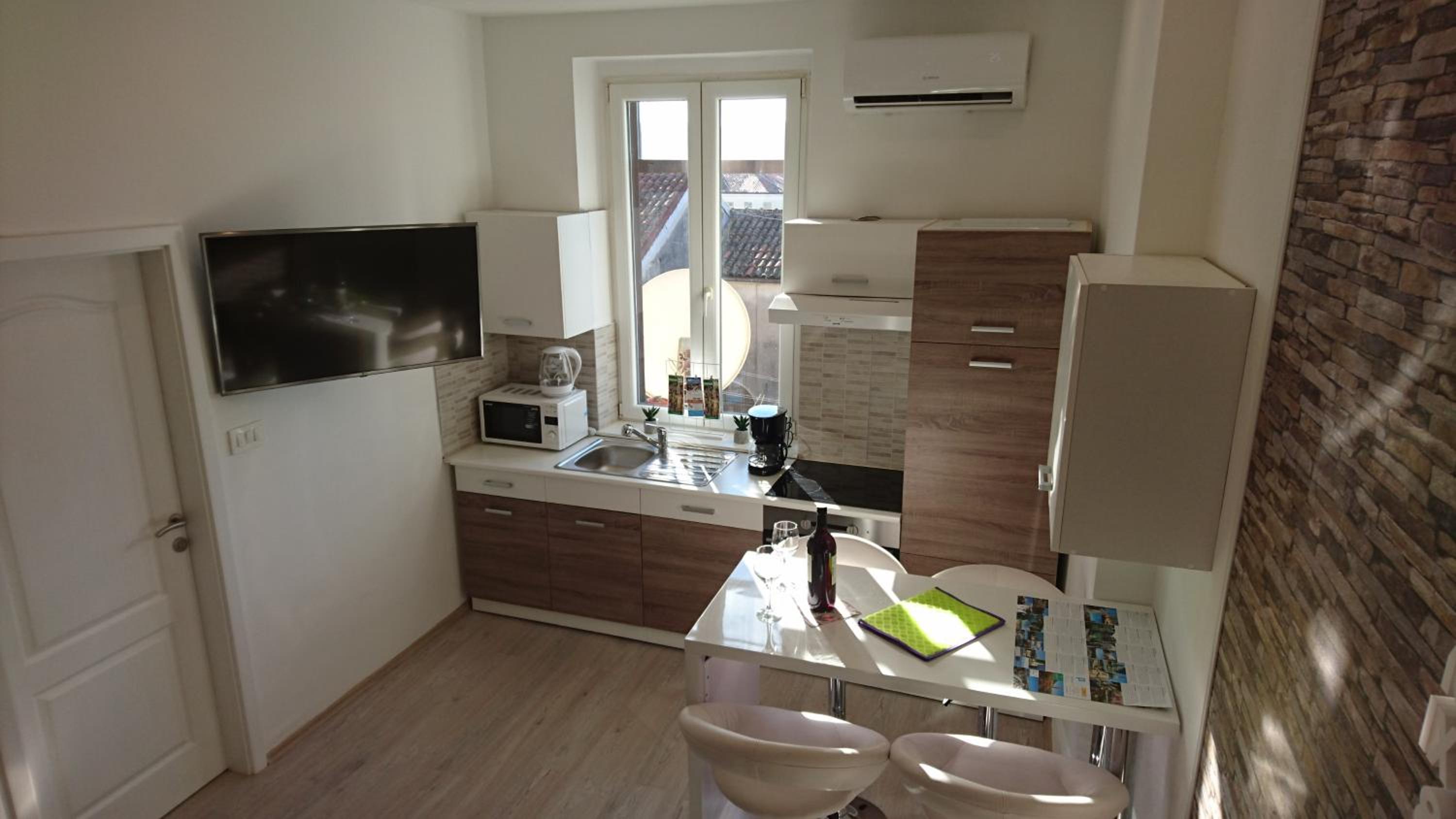 Photo 43