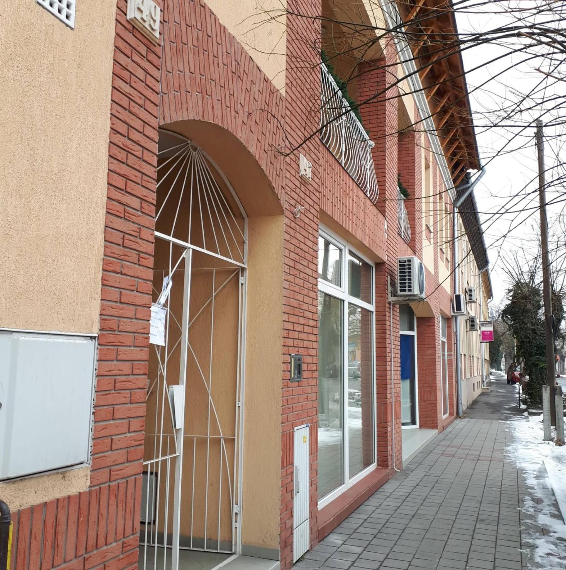 Photo 33