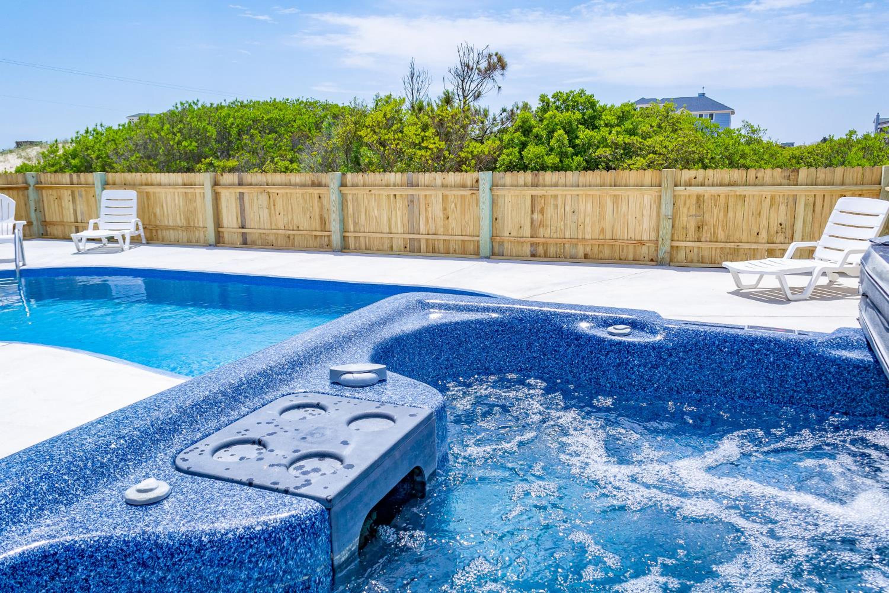 Almost Paradise C9036 - 4x4 Area, Wild Horses, Pool, Great Ocean Views!
