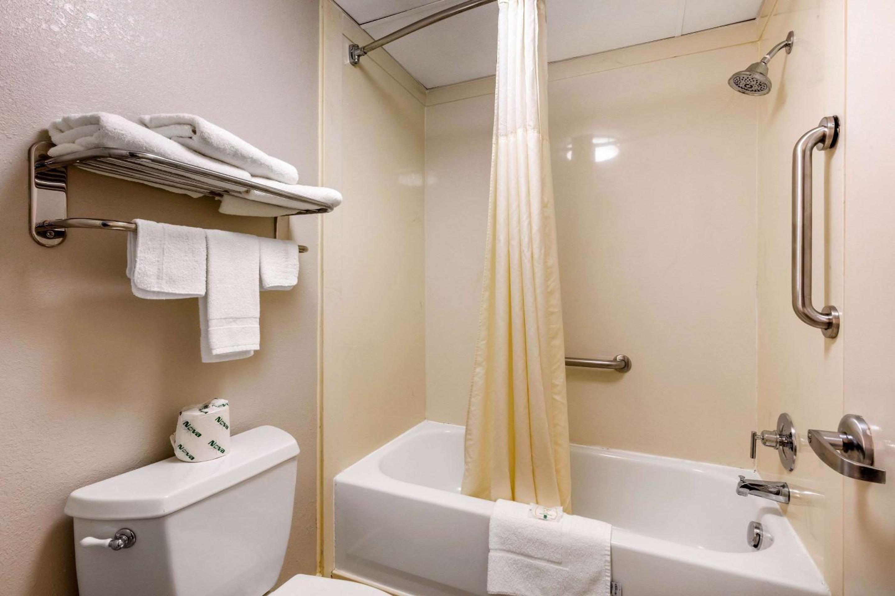 Quality Inn - Property Image 15